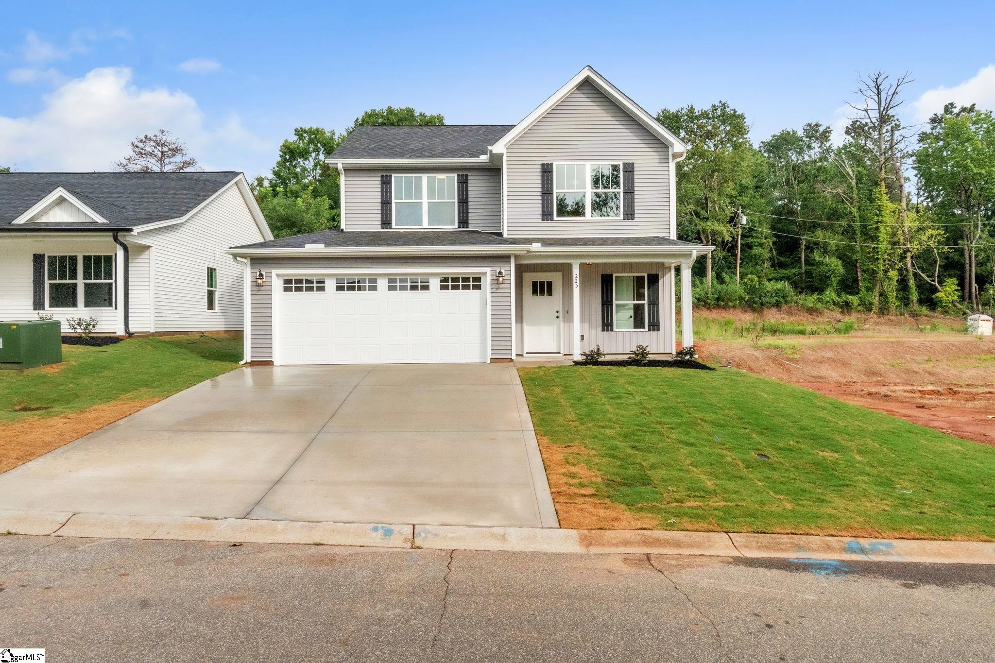 225 Upper Beaver Creek Drive Moore, SC 29369