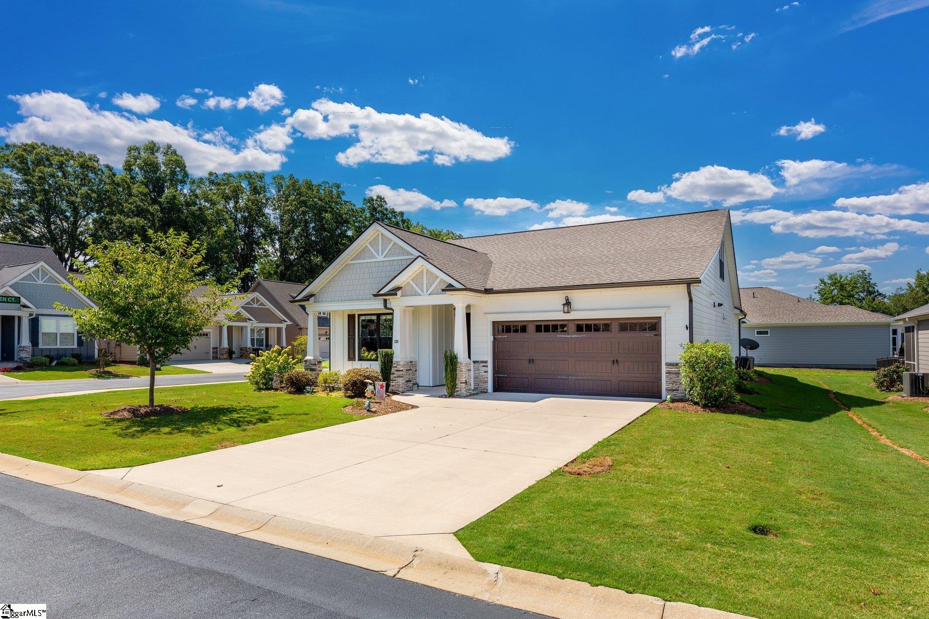 124 Sunlit Drive Simpsonville, SC 29680