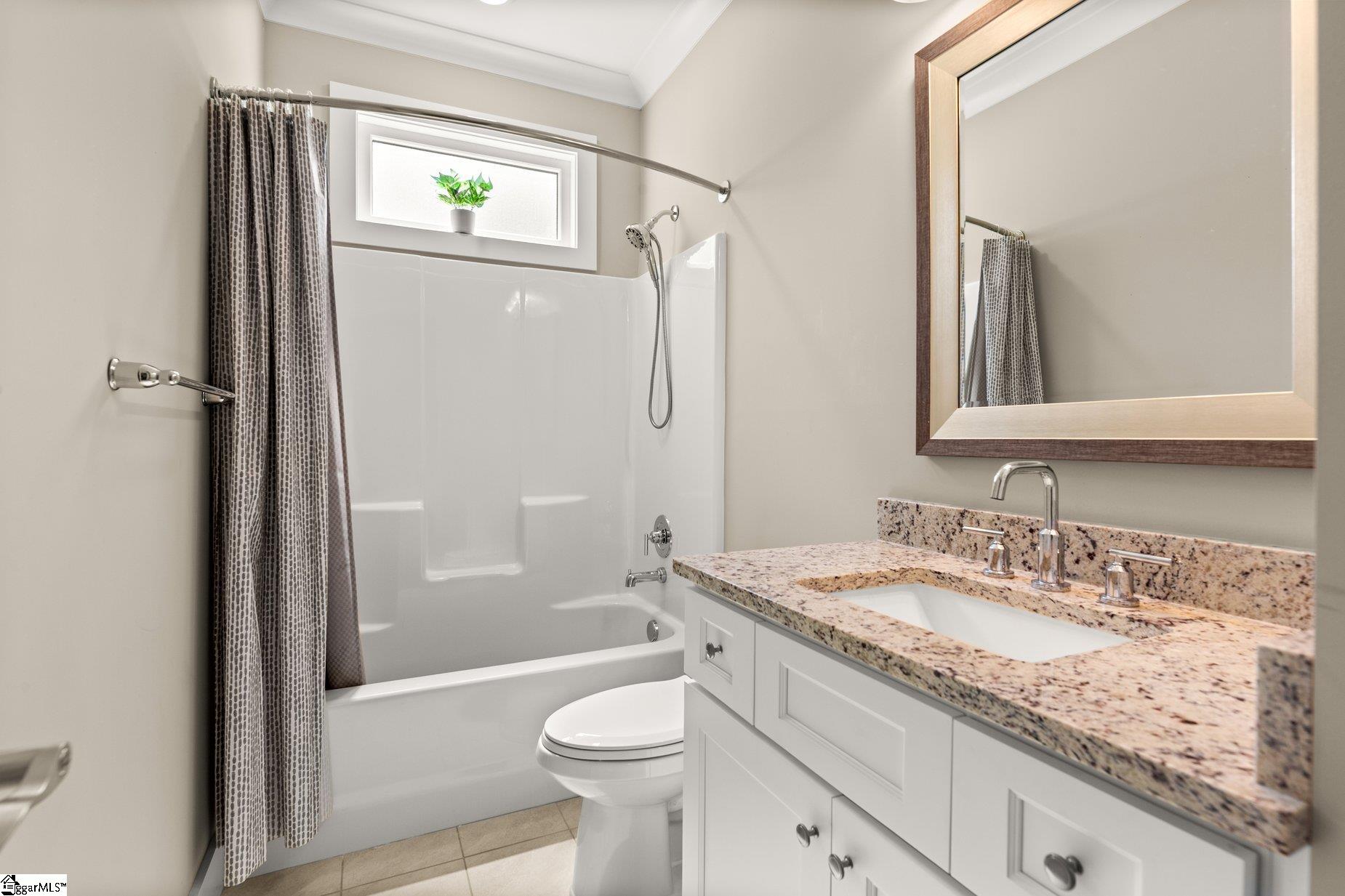 124 Sunlit Drive Simpsonville, SC 29680