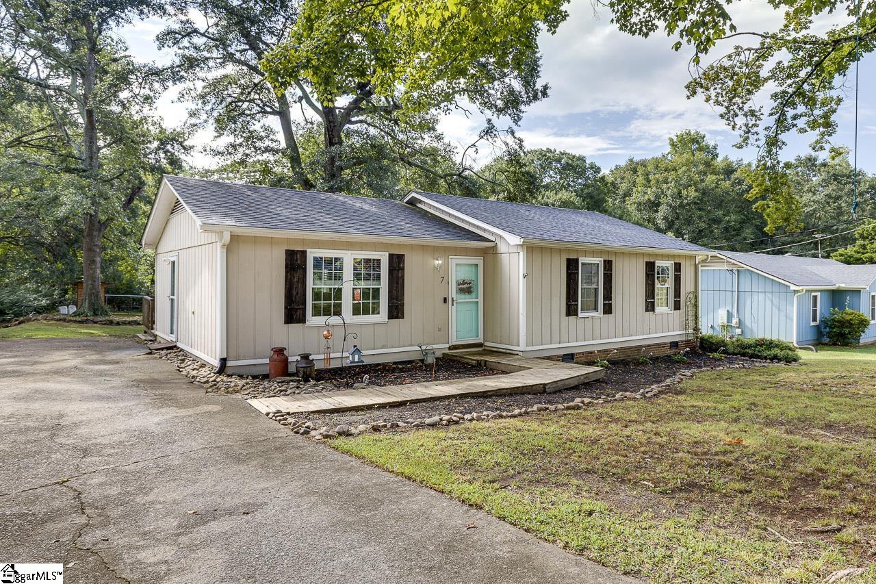 7 Melvin Circle Taylors, SC 29687