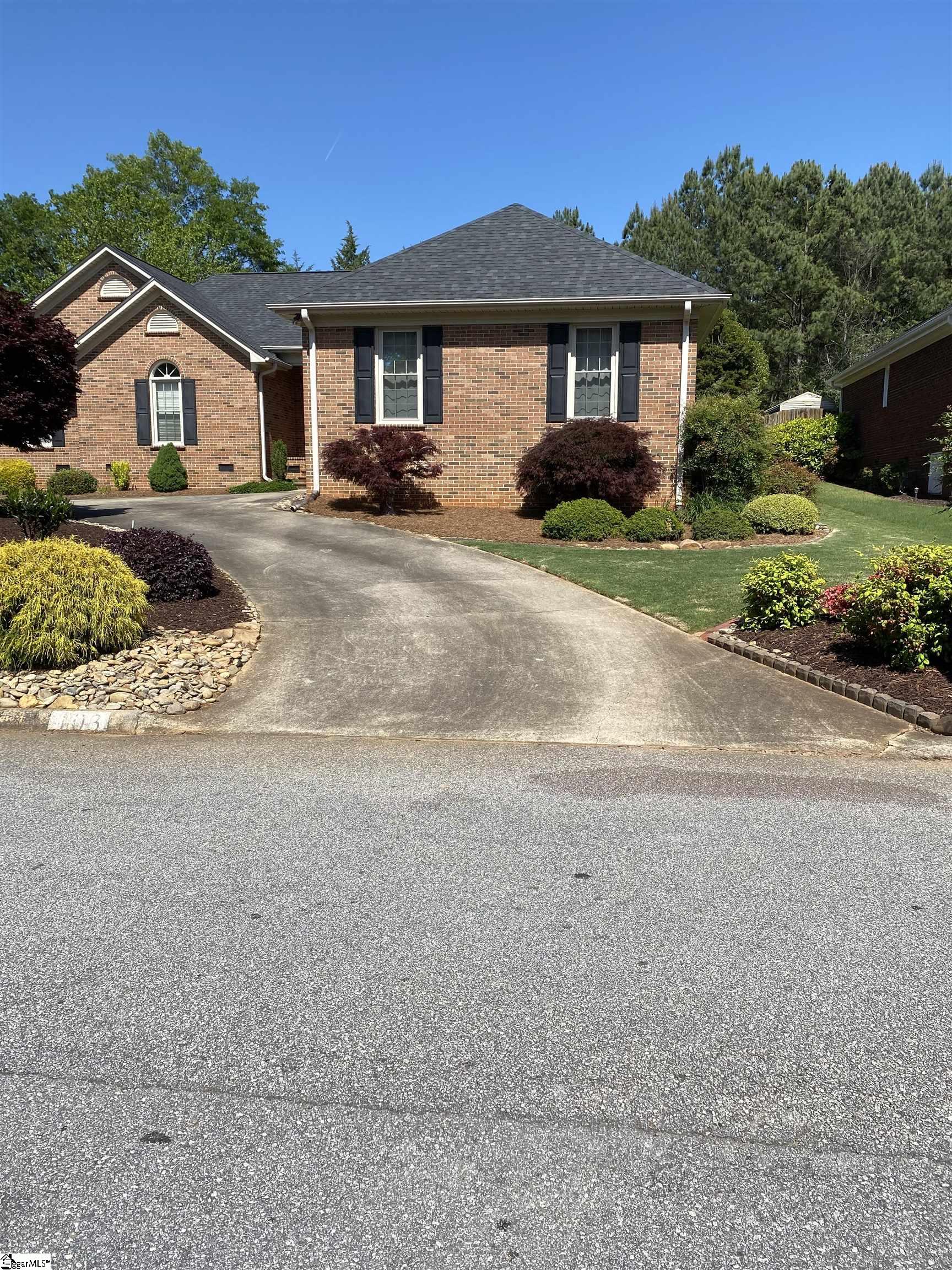 103 Chetsworth Lane Greenville, SC 29607