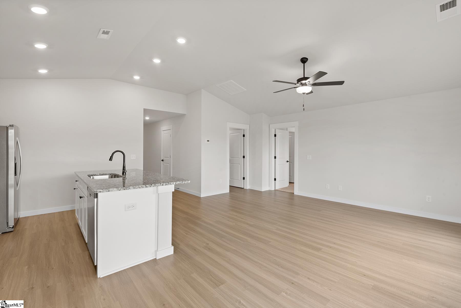 1243 Crested Iris Street Moore, SC 29369