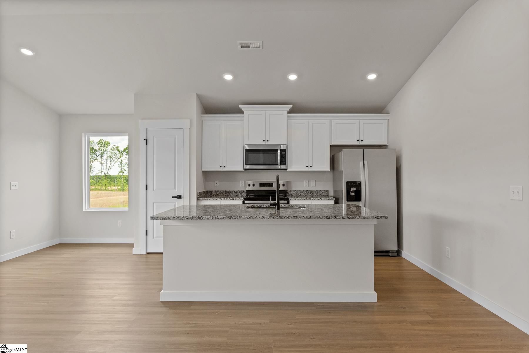 1243 Crested Iris Street Moore, SC 29369