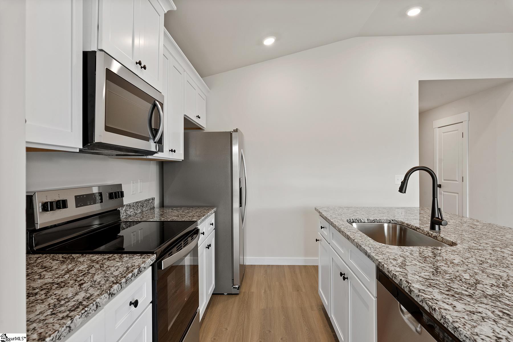1243 Crested Iris Street Moore, SC 29369
