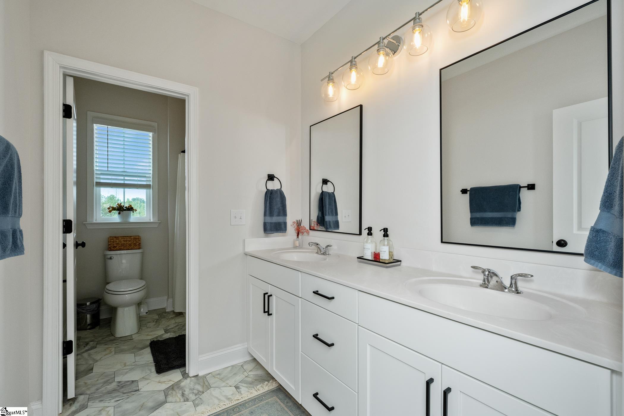 904 Novelty Drive Greer, SC 29651