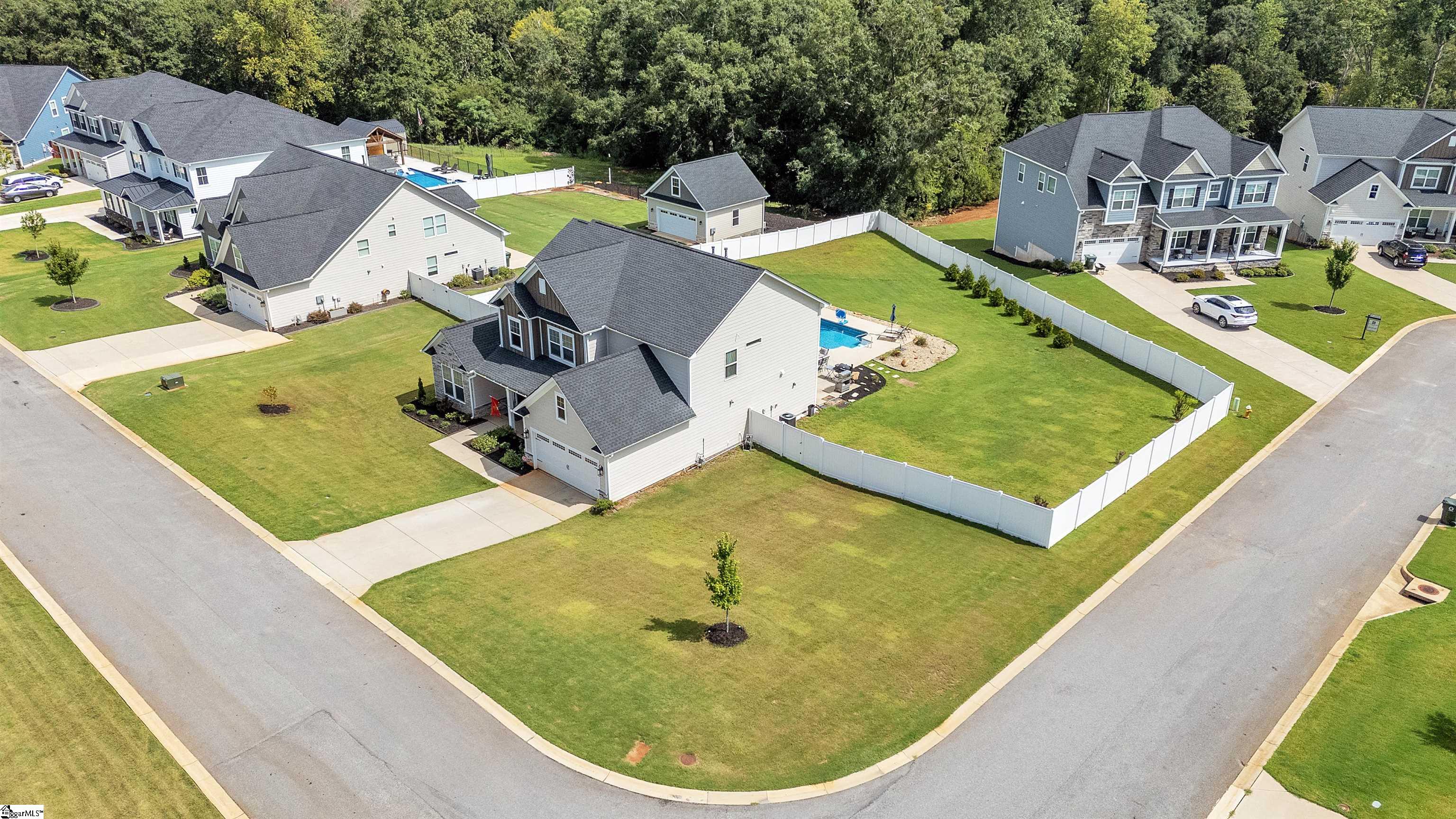 2 Stony Run Lane Simpsonville, SC 29681