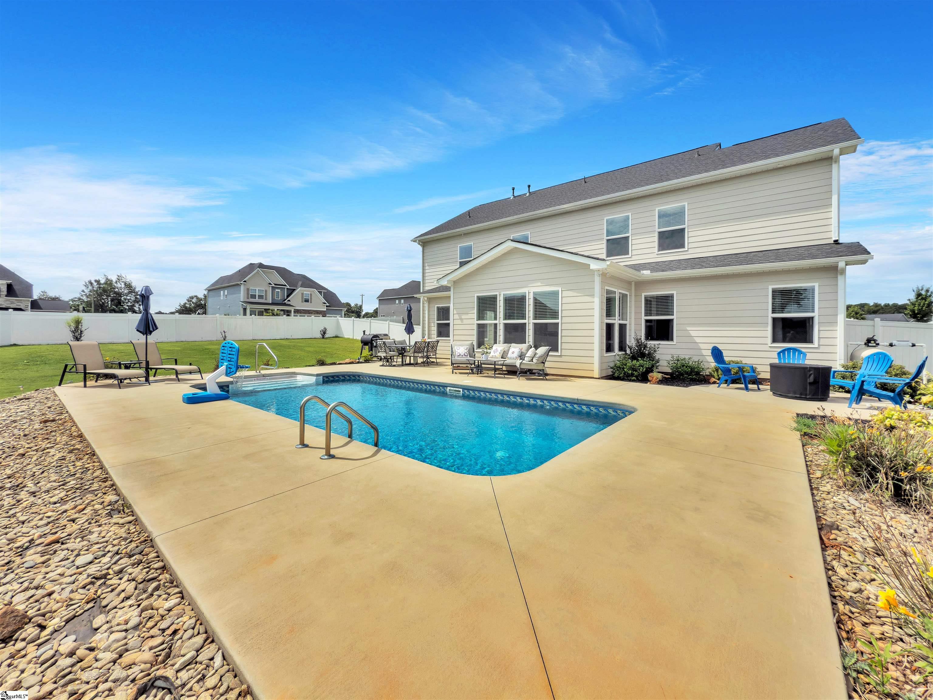 2 Stony Run Lane Simpsonville, SC 29681
