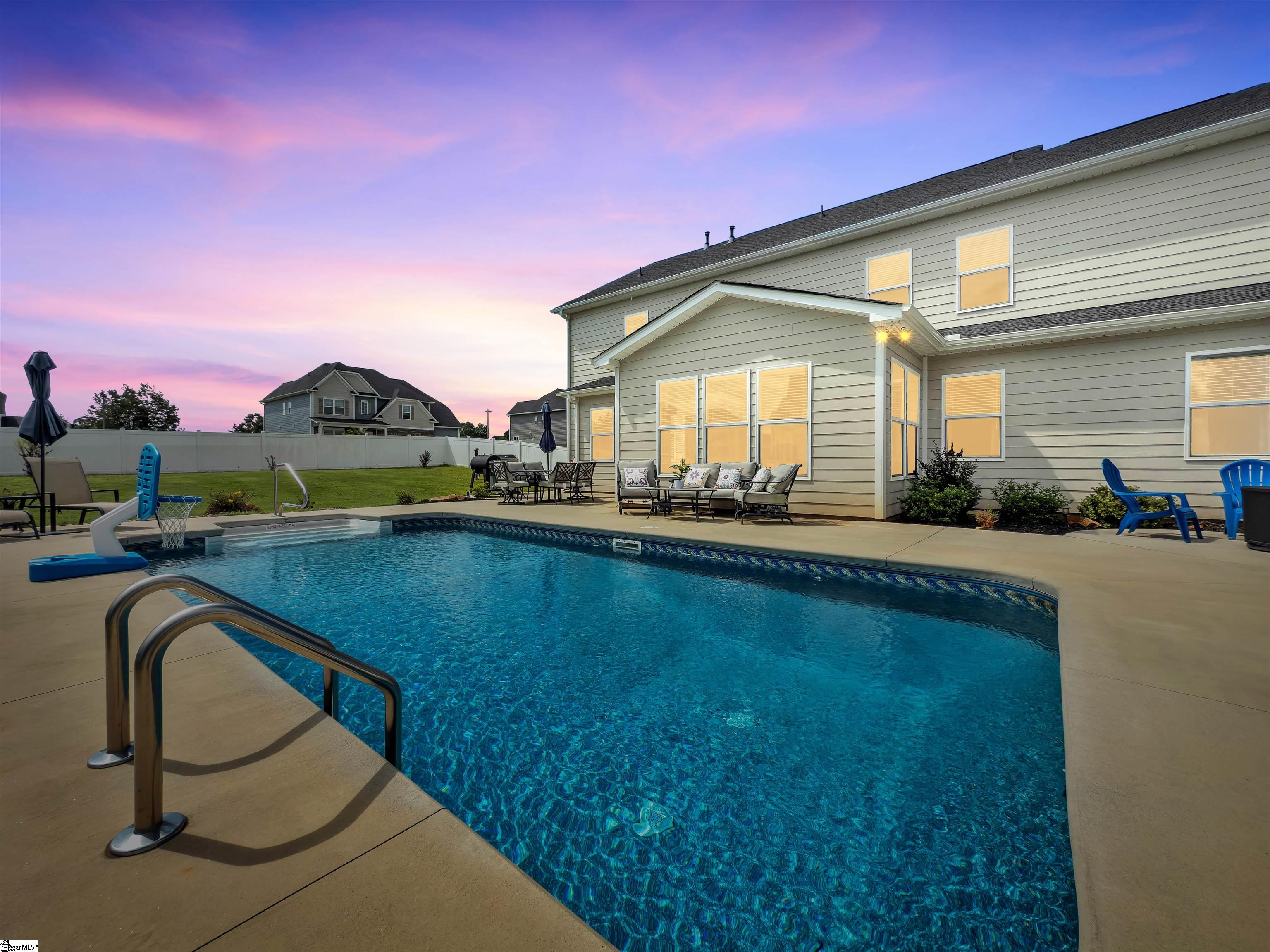 2 Stony Run Lane Simpsonville, SC 29681