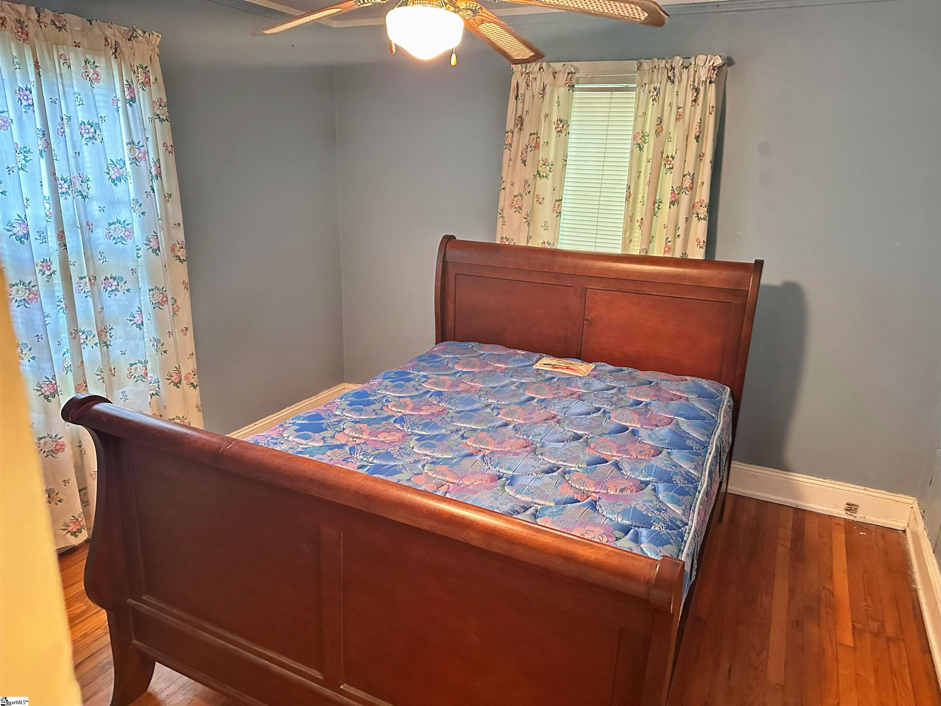 806 Perry Drive Greenville, SC 29609