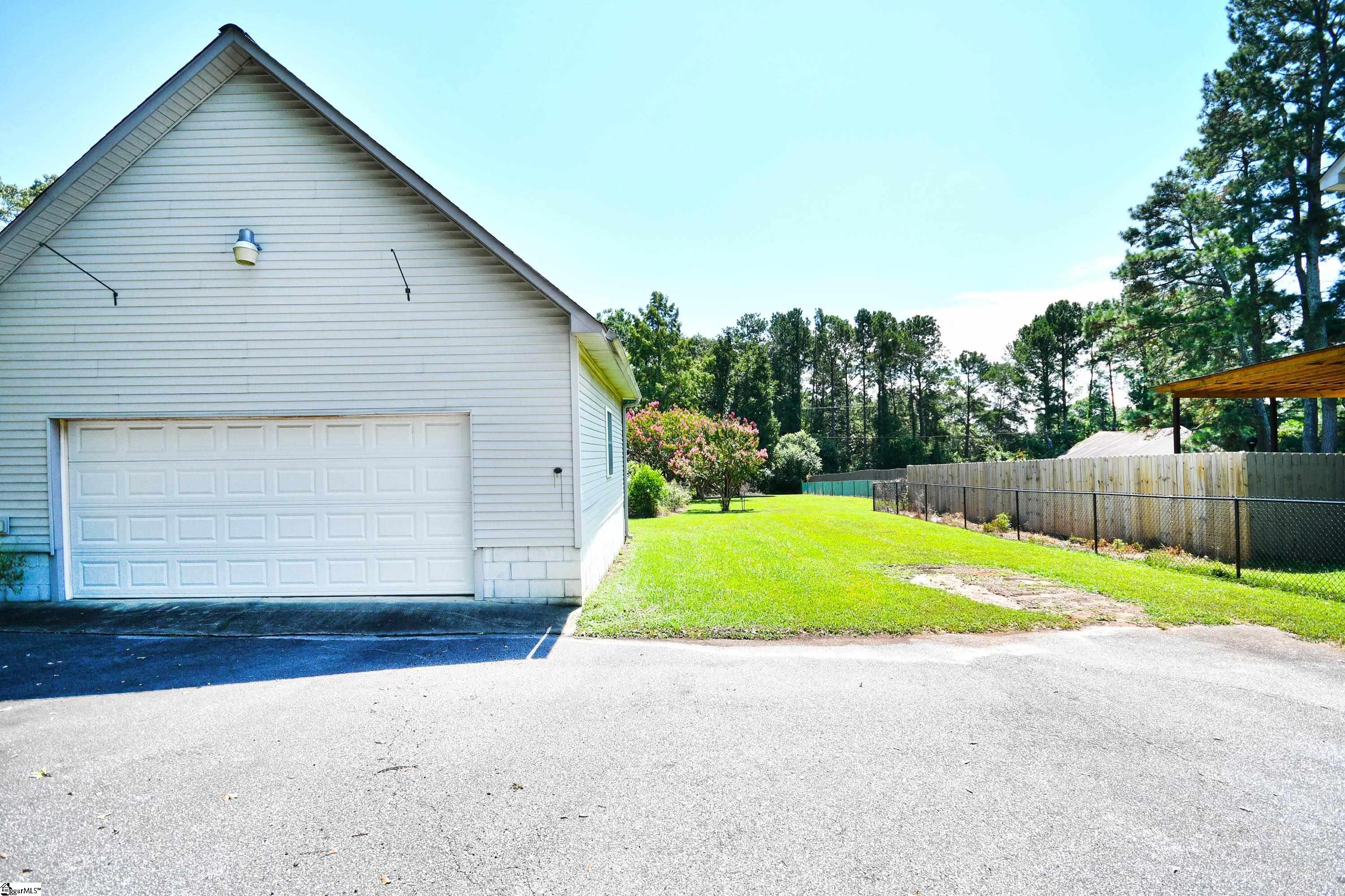 205 Ashmore Bridge Road Mauldin, SC 29662