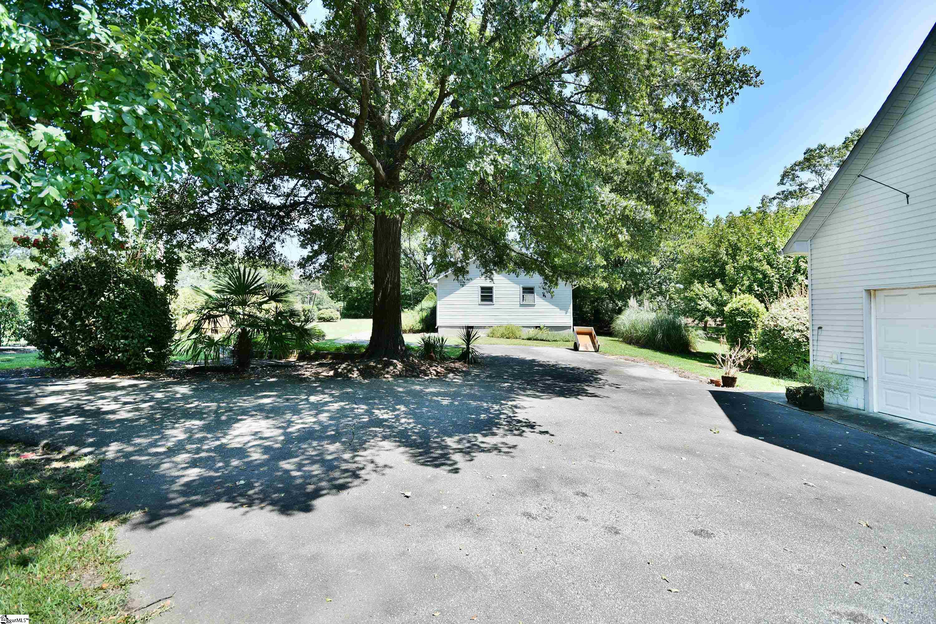 205 Ashmore Bridge Road Mauldin, SC 29662