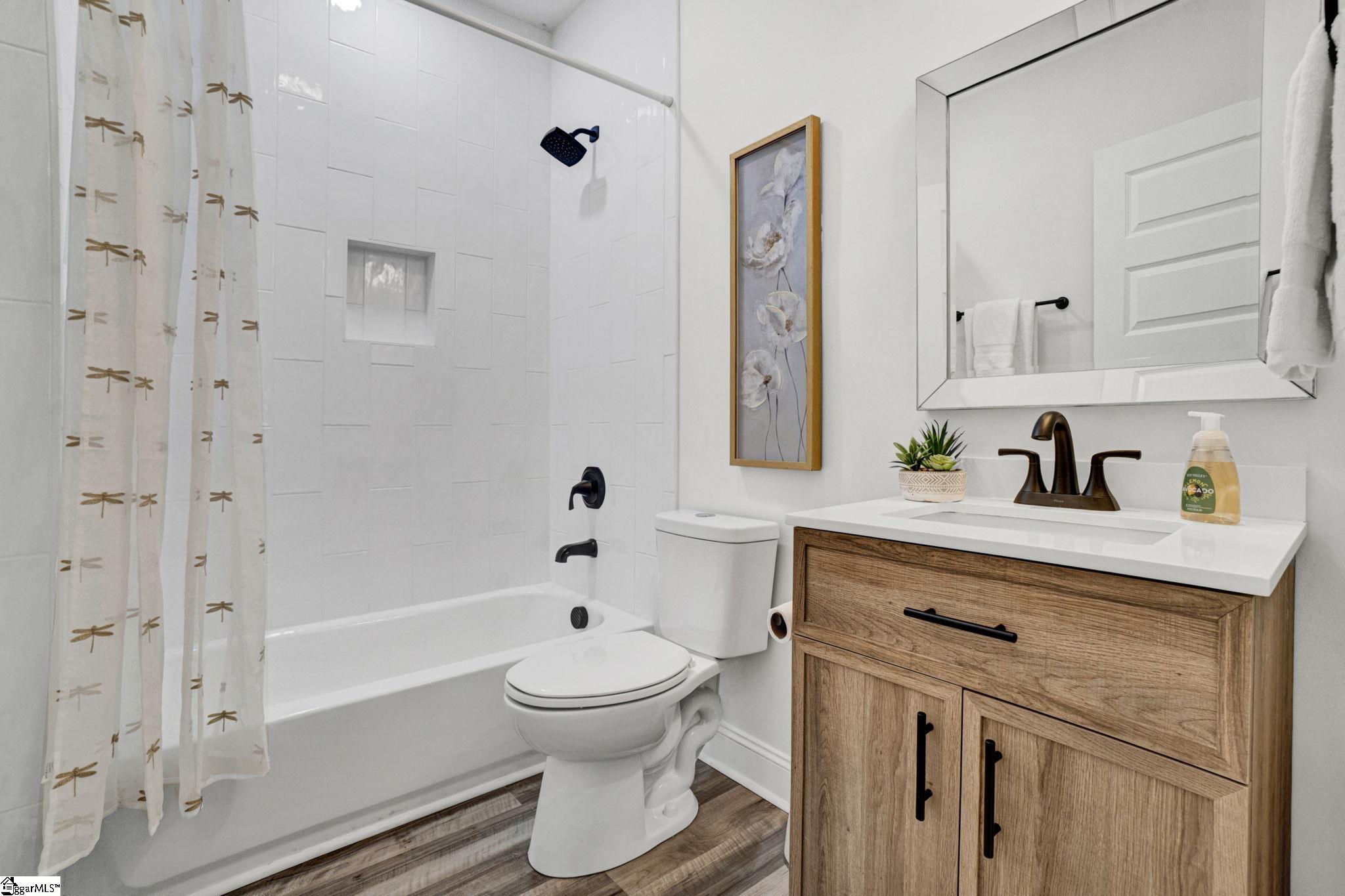 25 Landwood Avenue Greenville, SC 29607