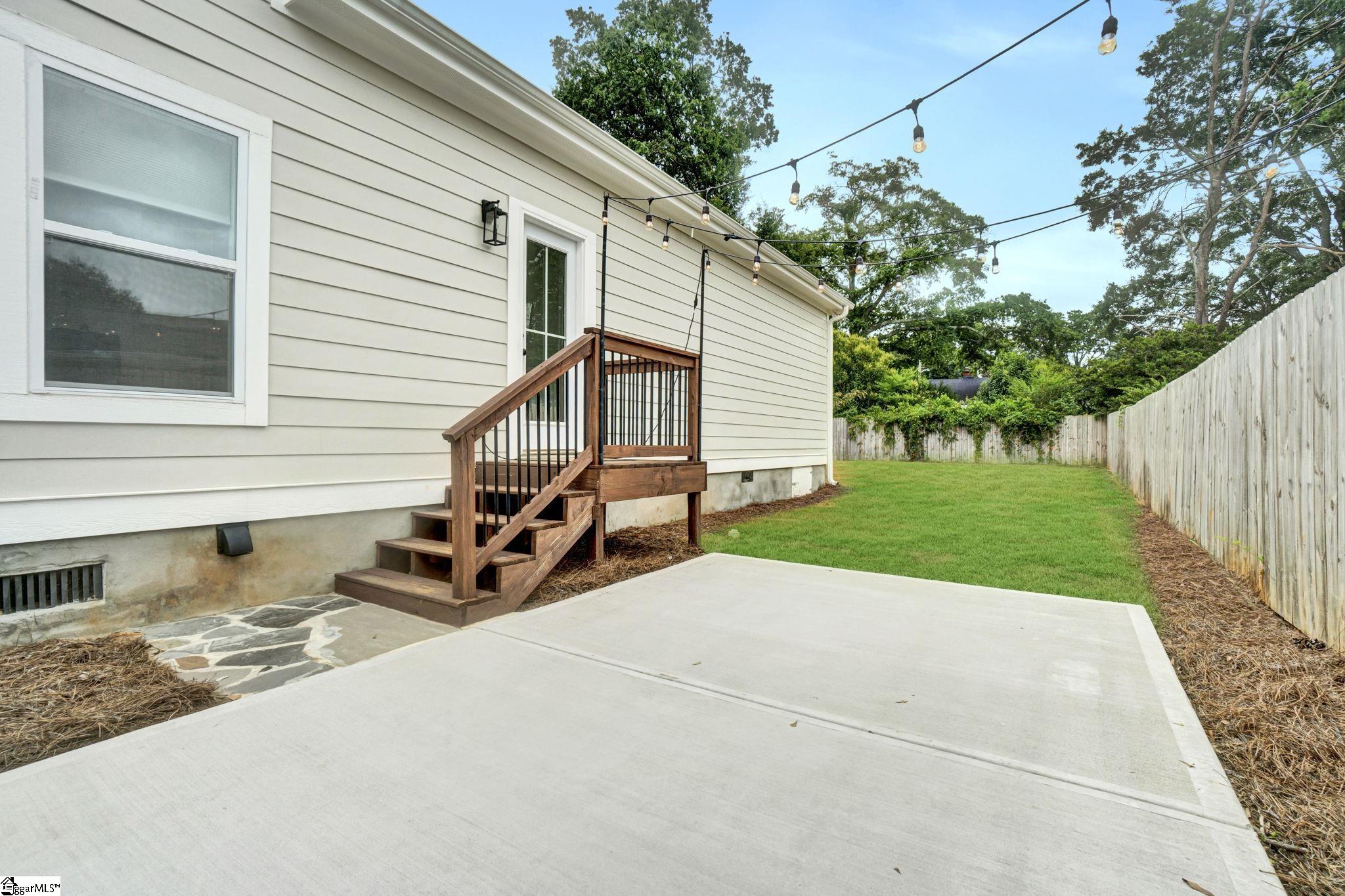 25 Landwood Avenue Greenville, SC 29607