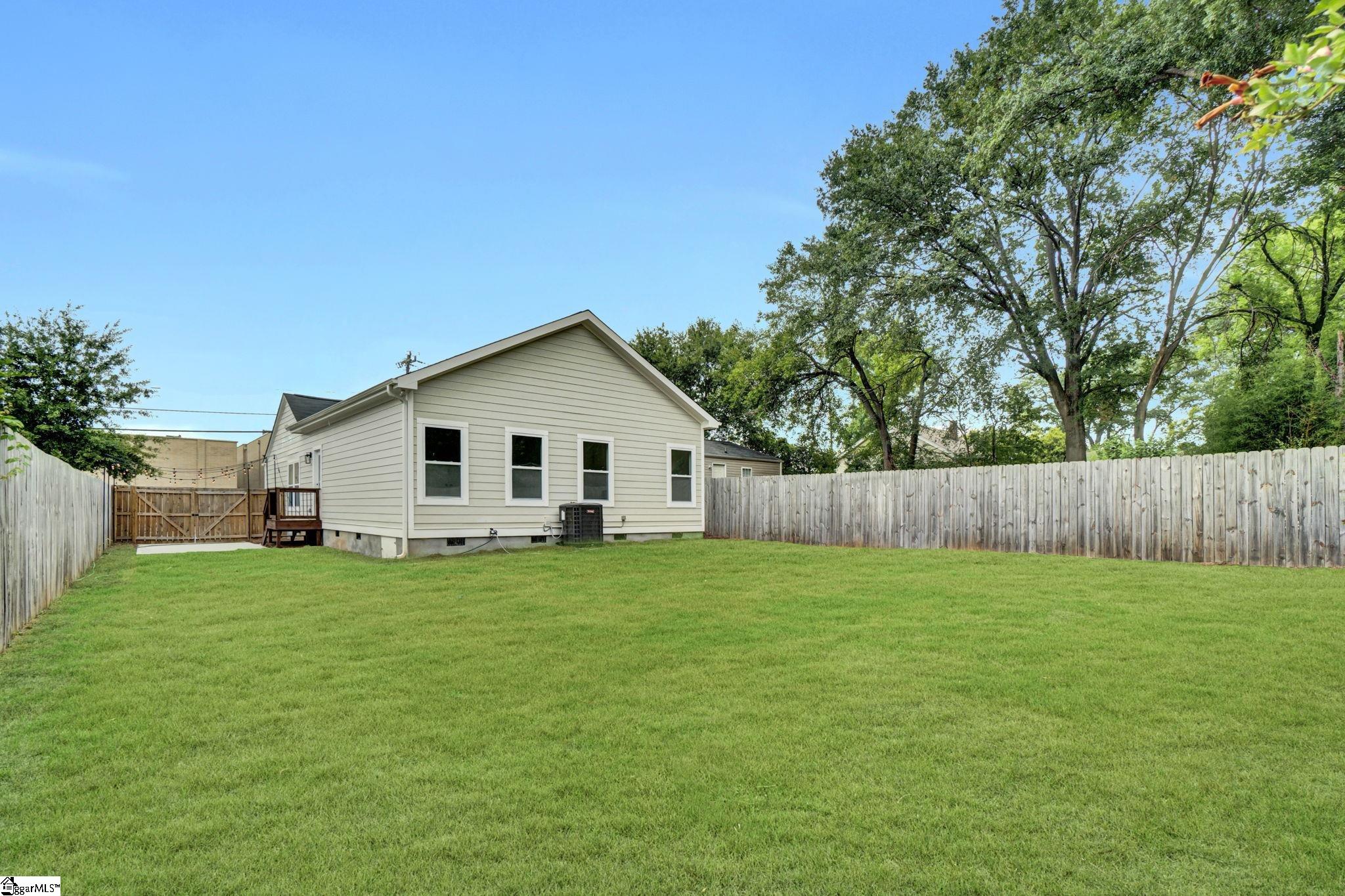 25 Landwood Avenue Greenville, SC 29607