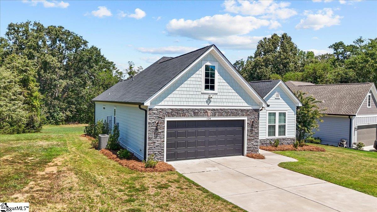 124 Champion Green Greenwood, SC 29649