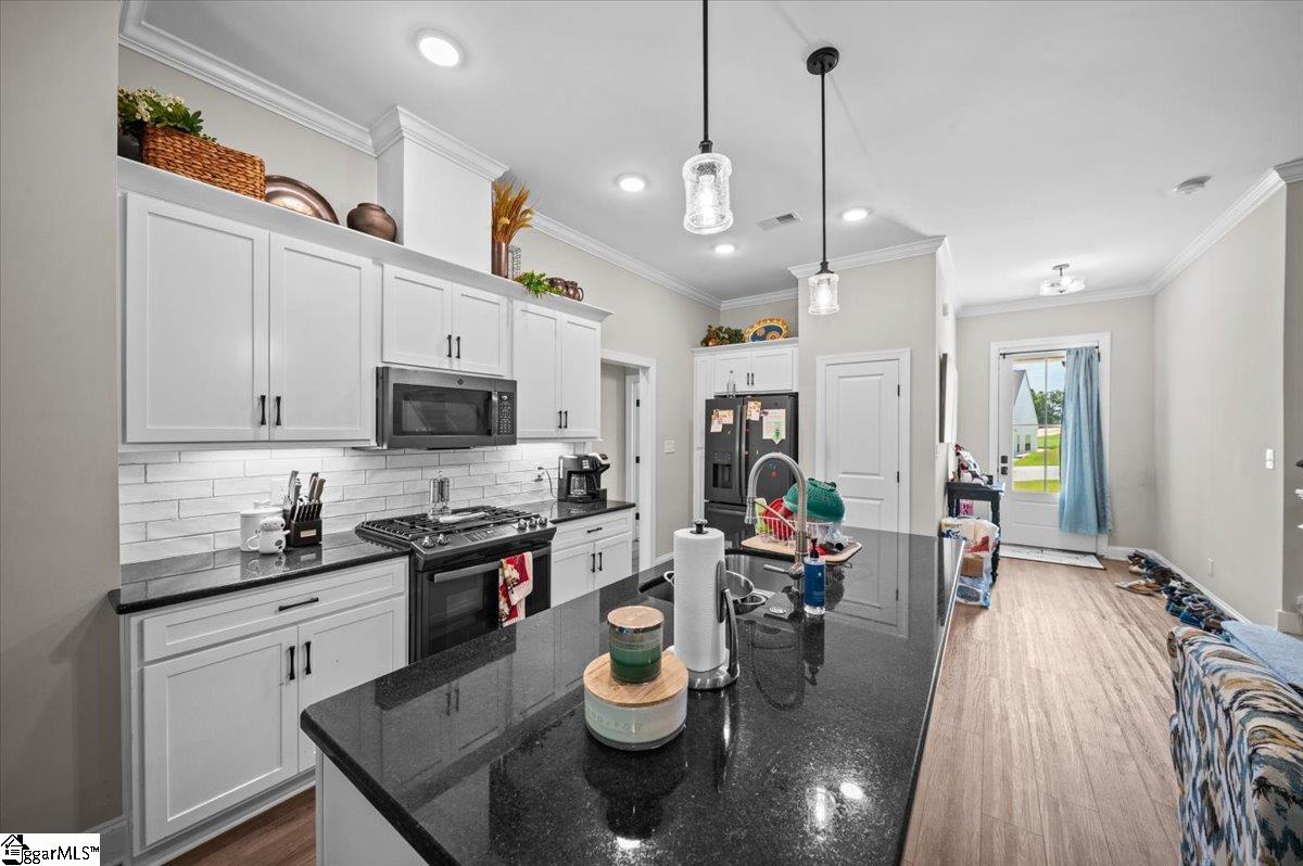 124 Champion Green Greenwood, SC 29649
