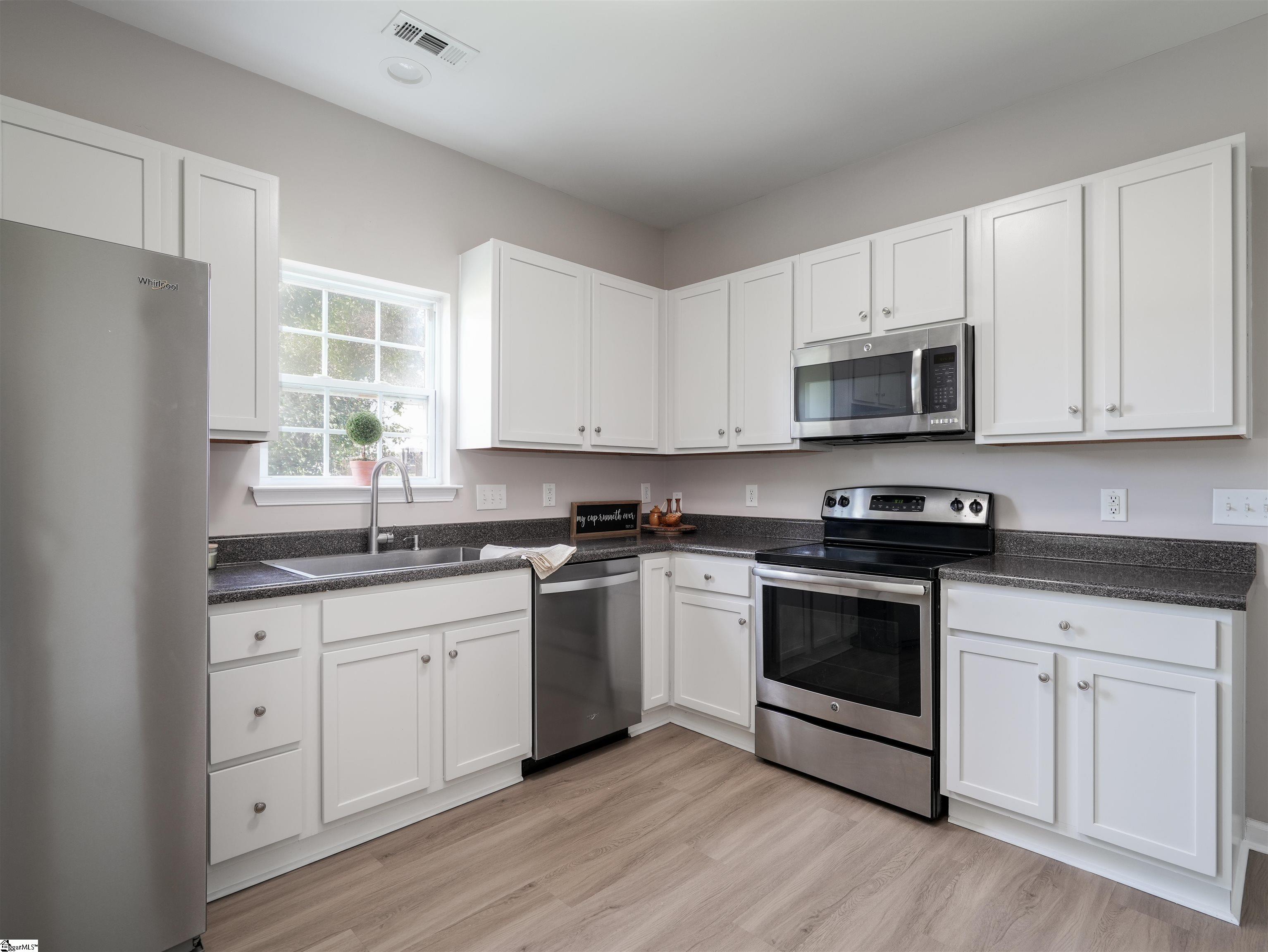 238 Dartmoor Drive Spartanburg, SC 29301
