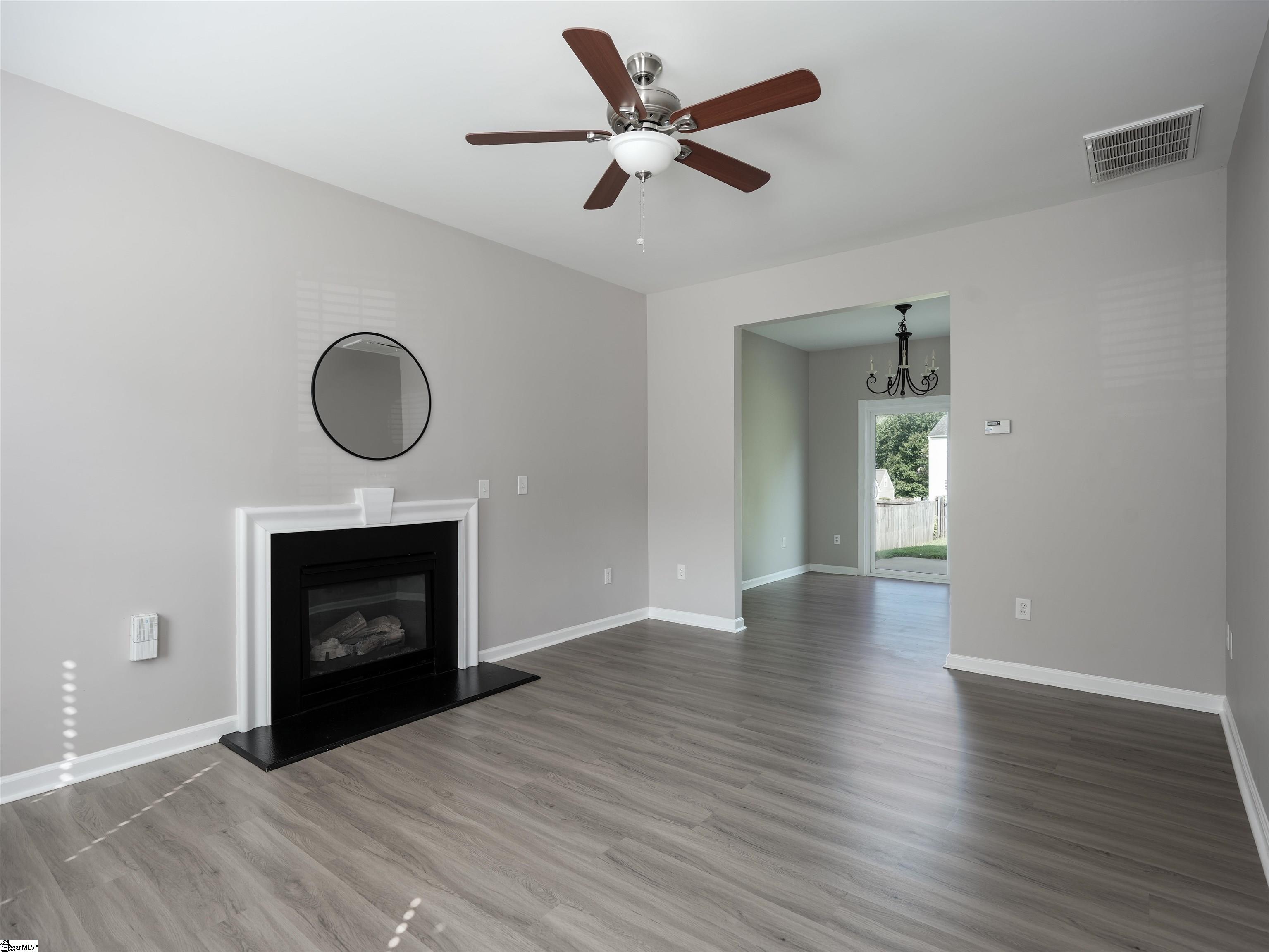 238 Dartmoor Drive Spartanburg, SC 29301