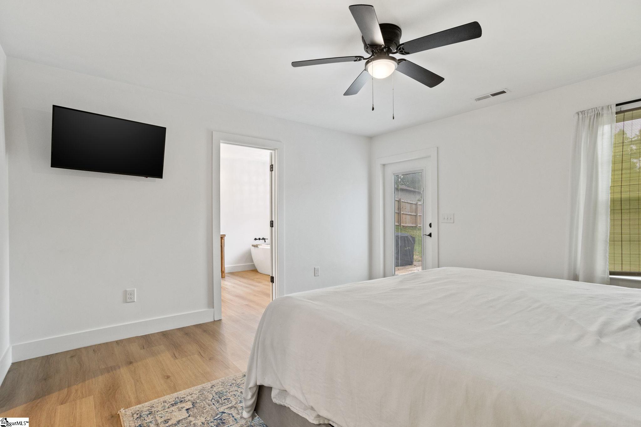 105 E Main Street Taylors, SC 29687