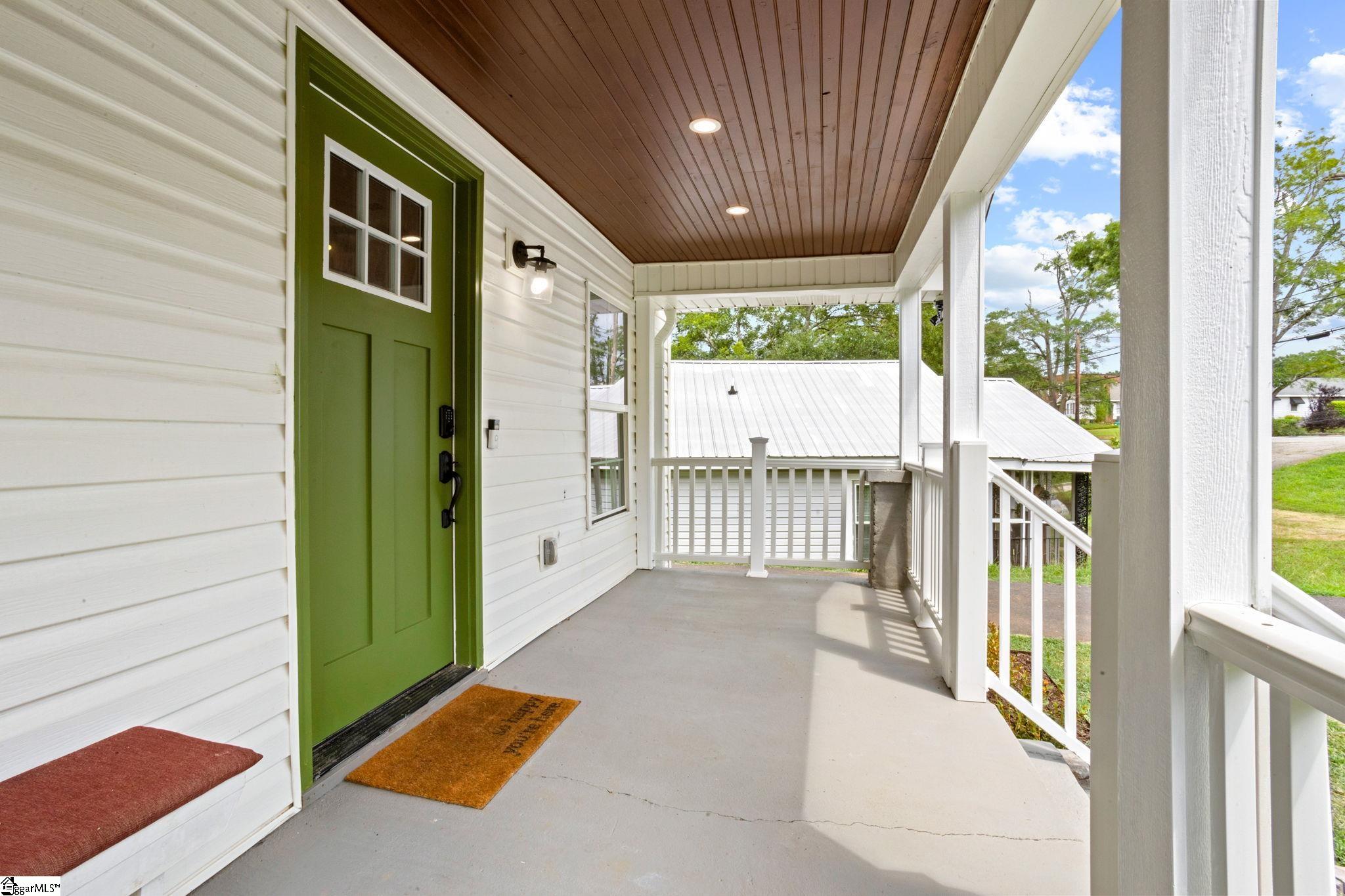 105 E Main Street Taylors, SC 29687