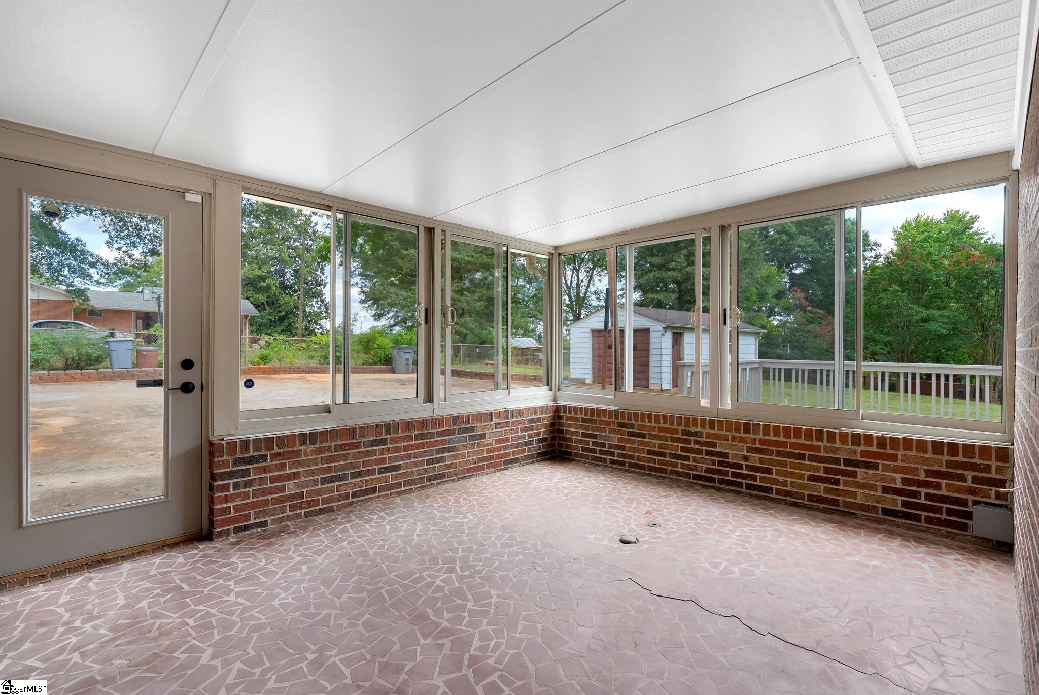 12 Tucson Drive Greenville, SC 29617