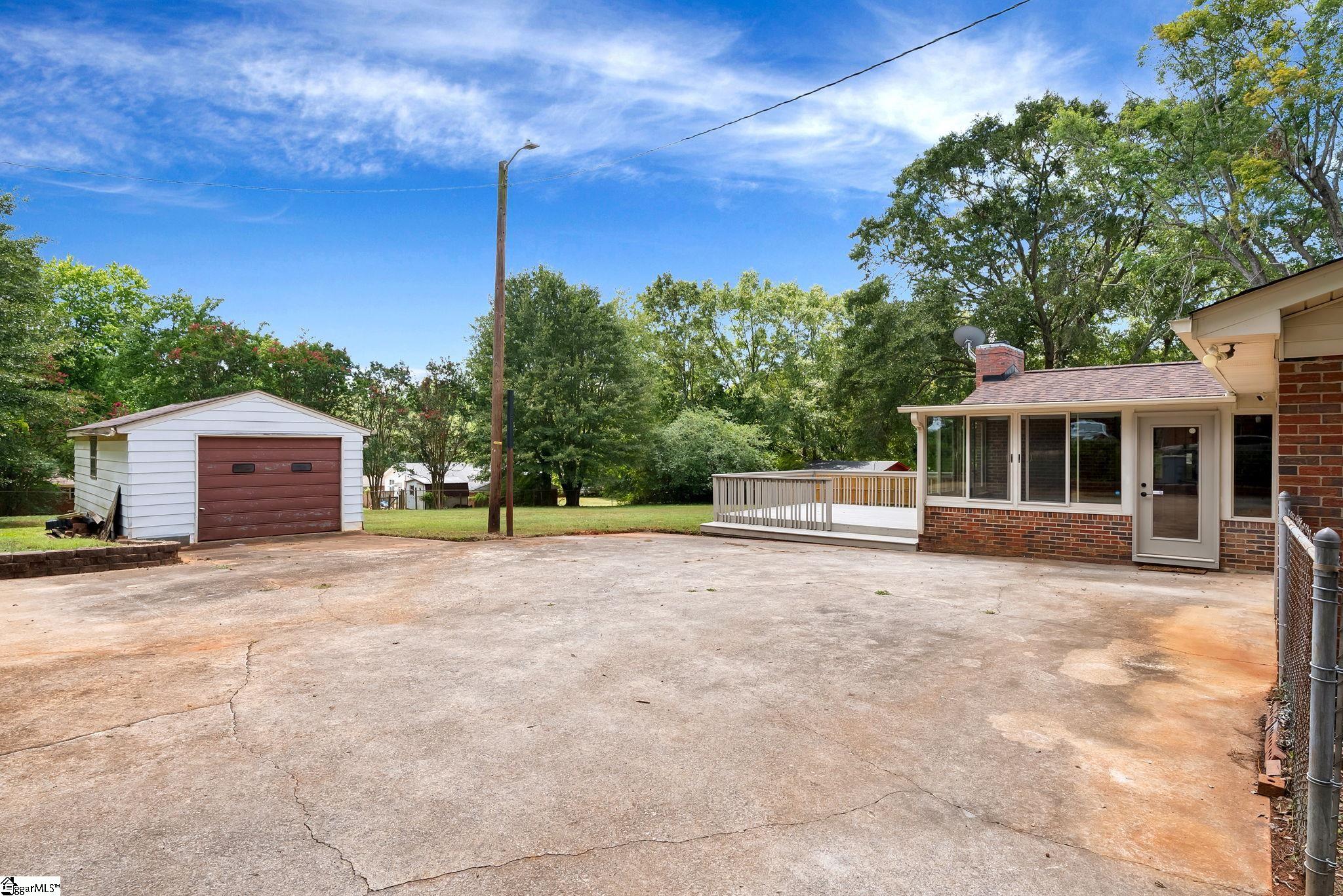 12 Tucson Drive Greenville, SC 29617