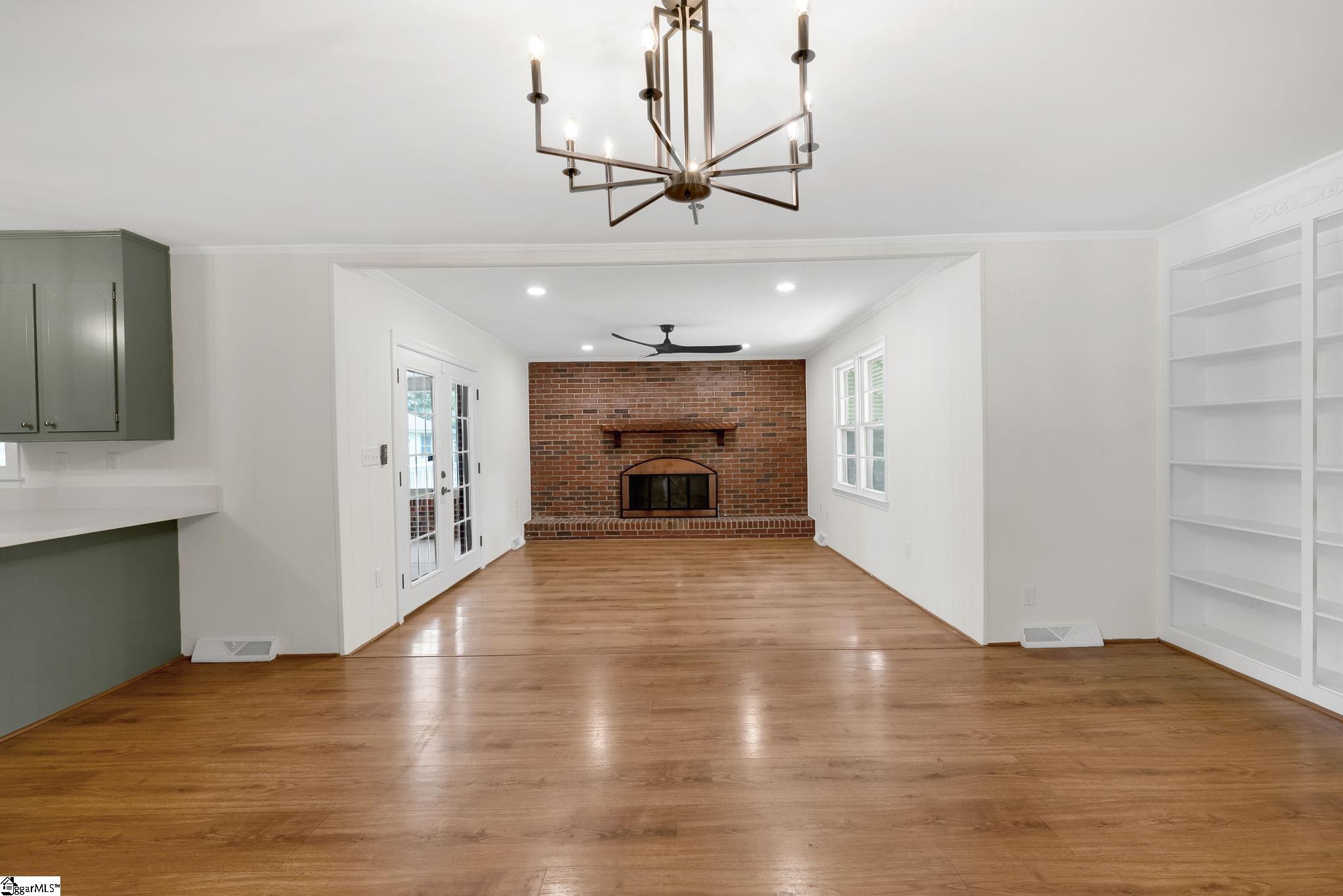 12 Tucson Drive Greenville, SC 29617