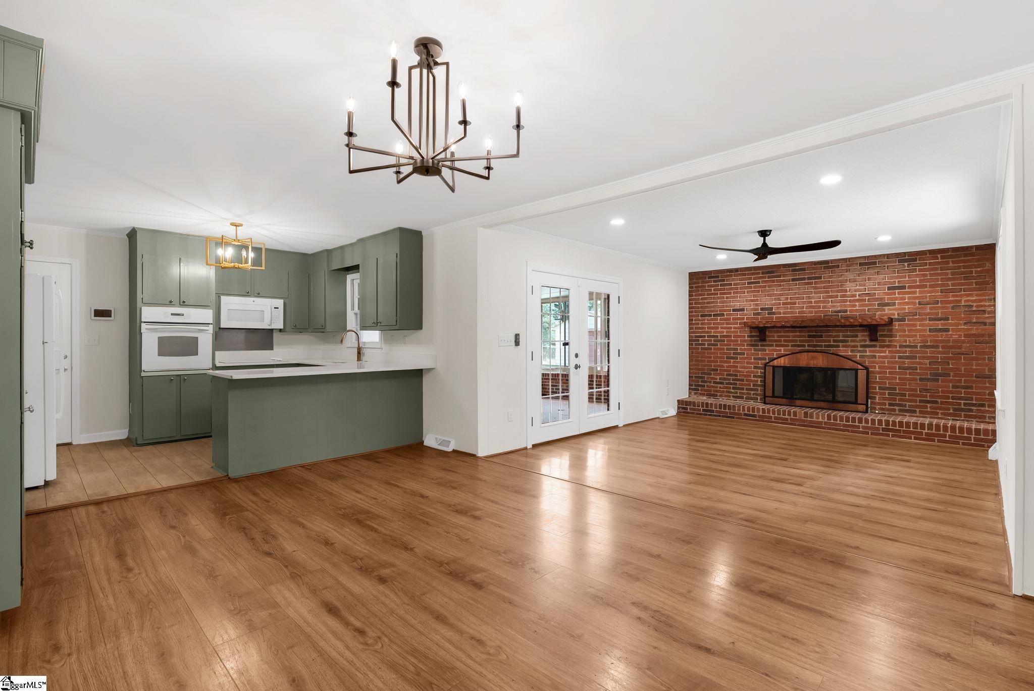 12 Tucson Drive Greenville, SC 29617