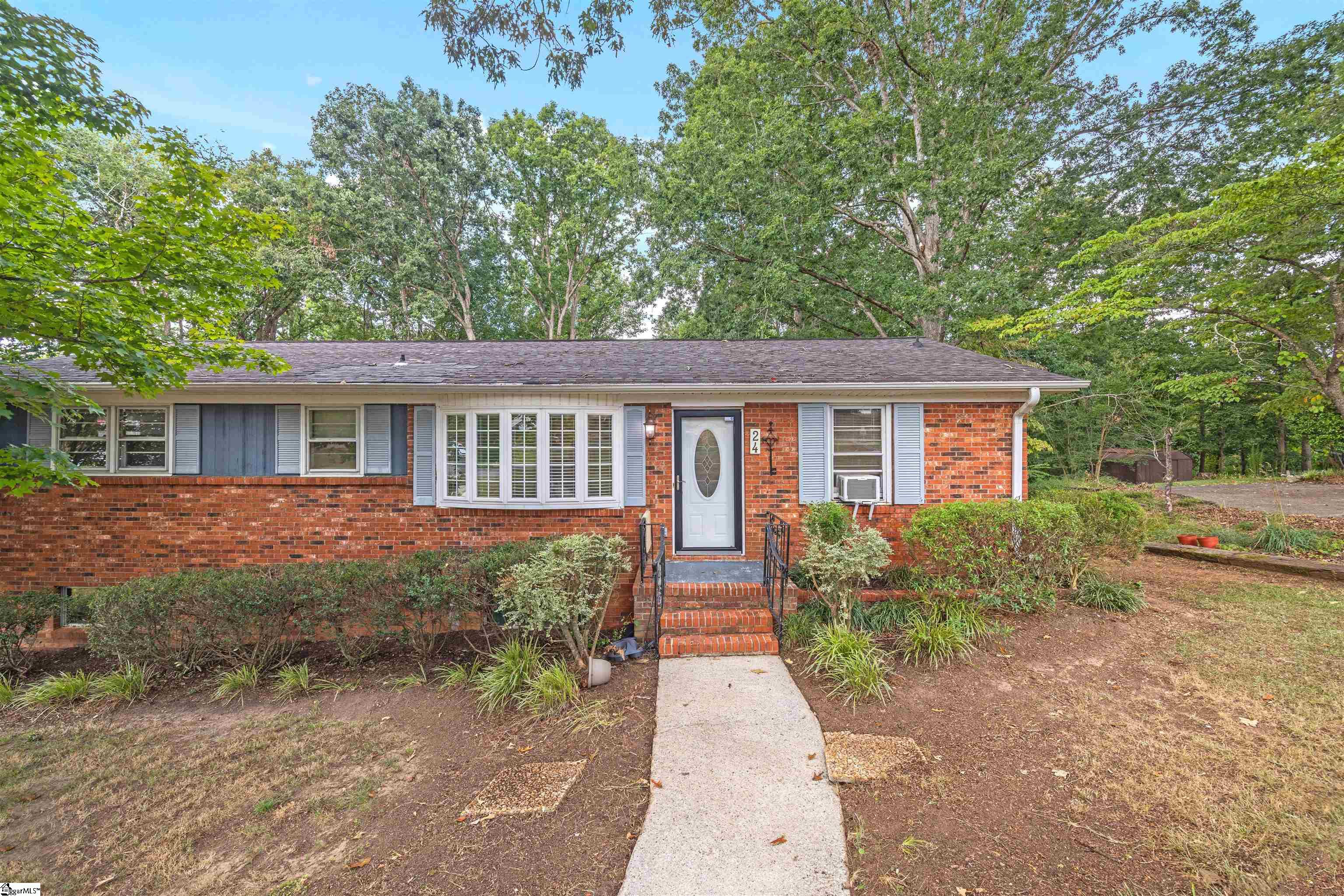 24 Bluffside Drive Greenville, SC 29611