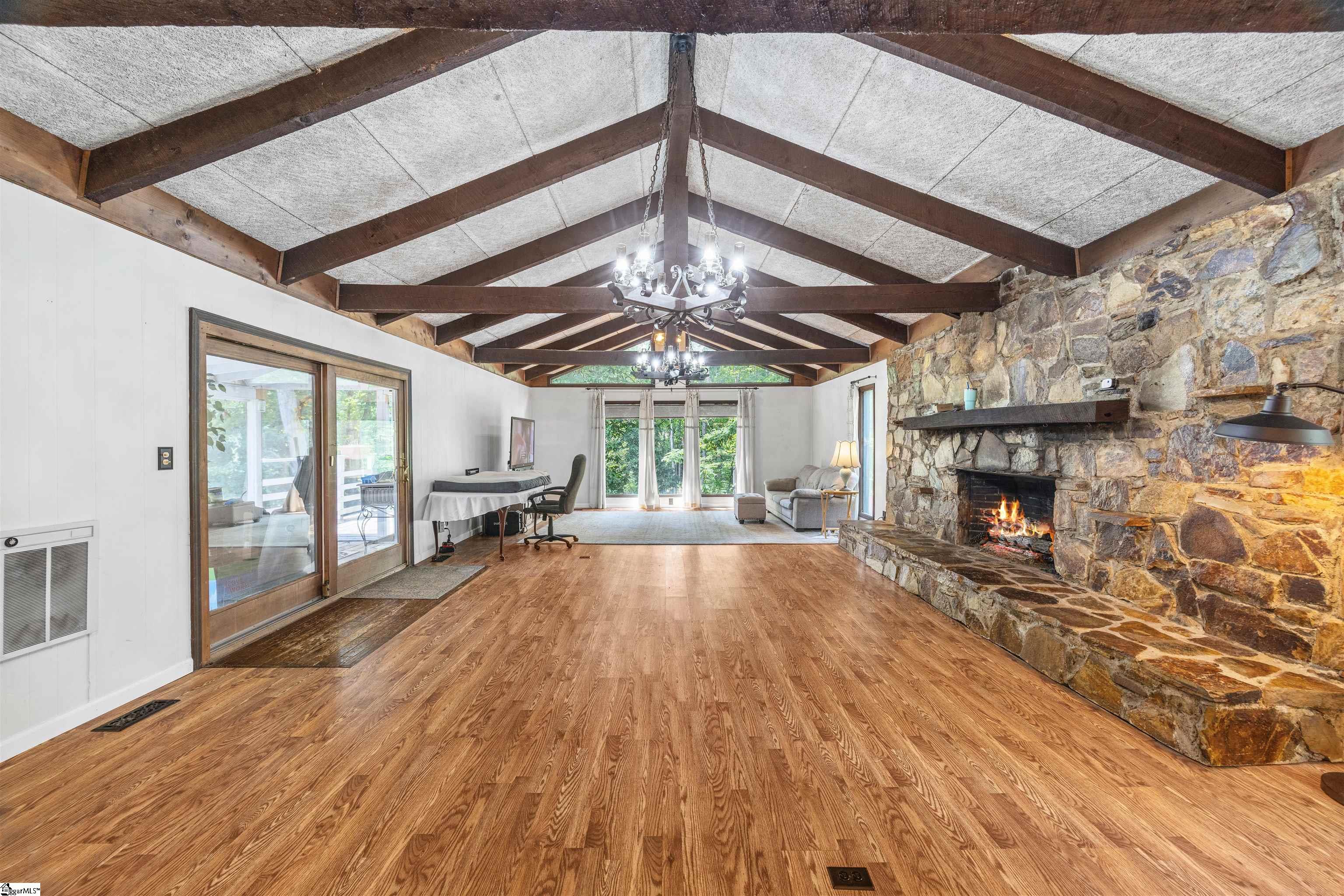 24 Bluffside Drive Greenville, SC 29611