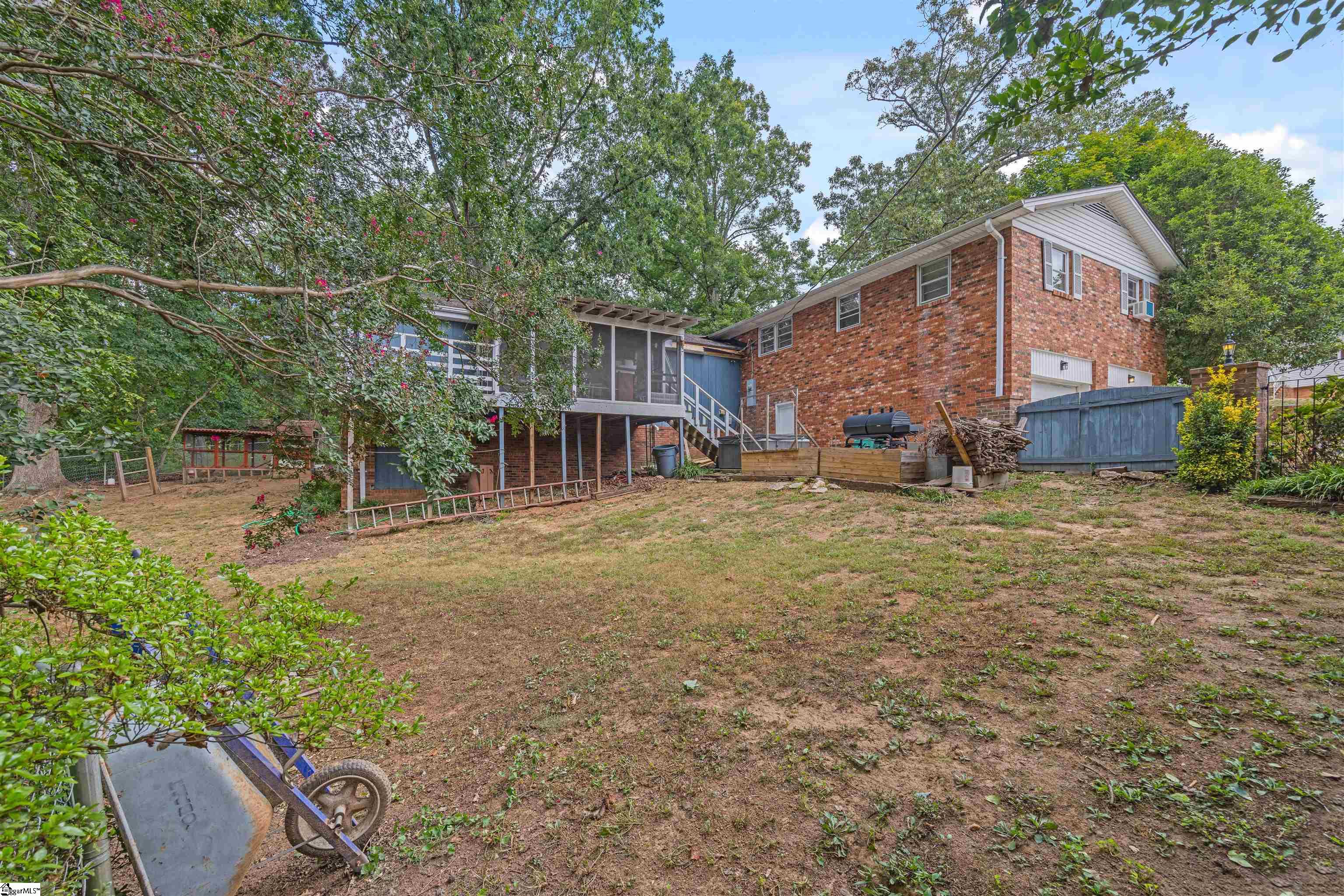 24 Bluffside Drive Greenville, SC 29611