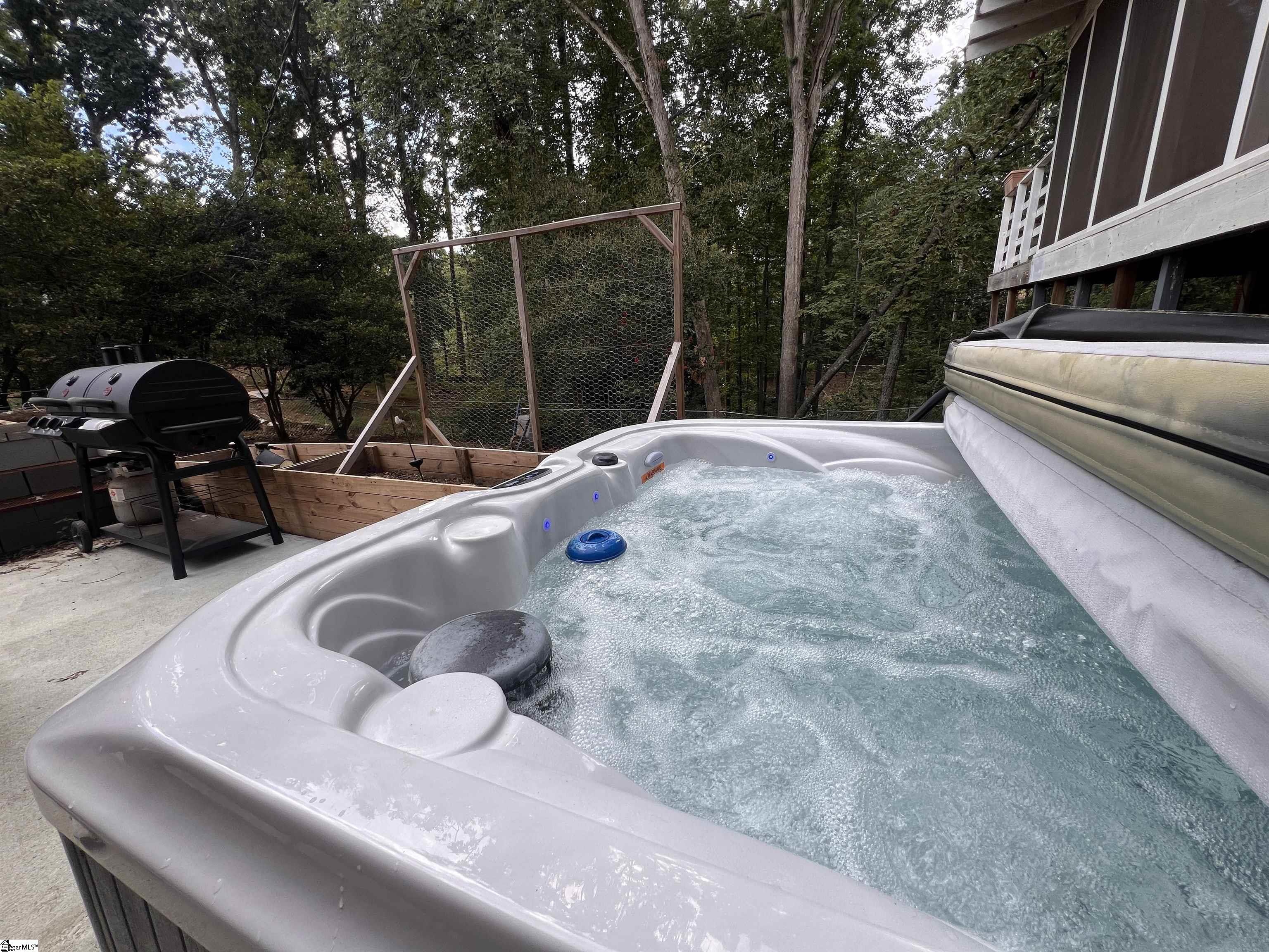 24 Bluffside Drive Greenville, SC 29611