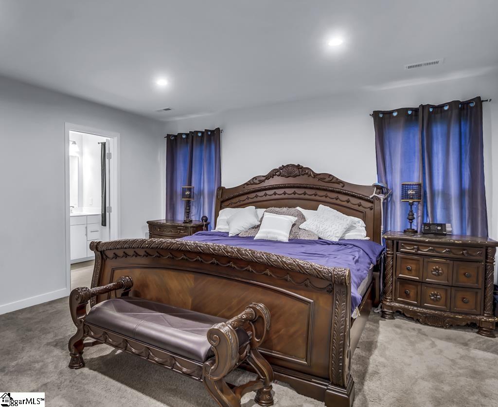 516 Martin Creek Drive Simpsonville, SC 29680