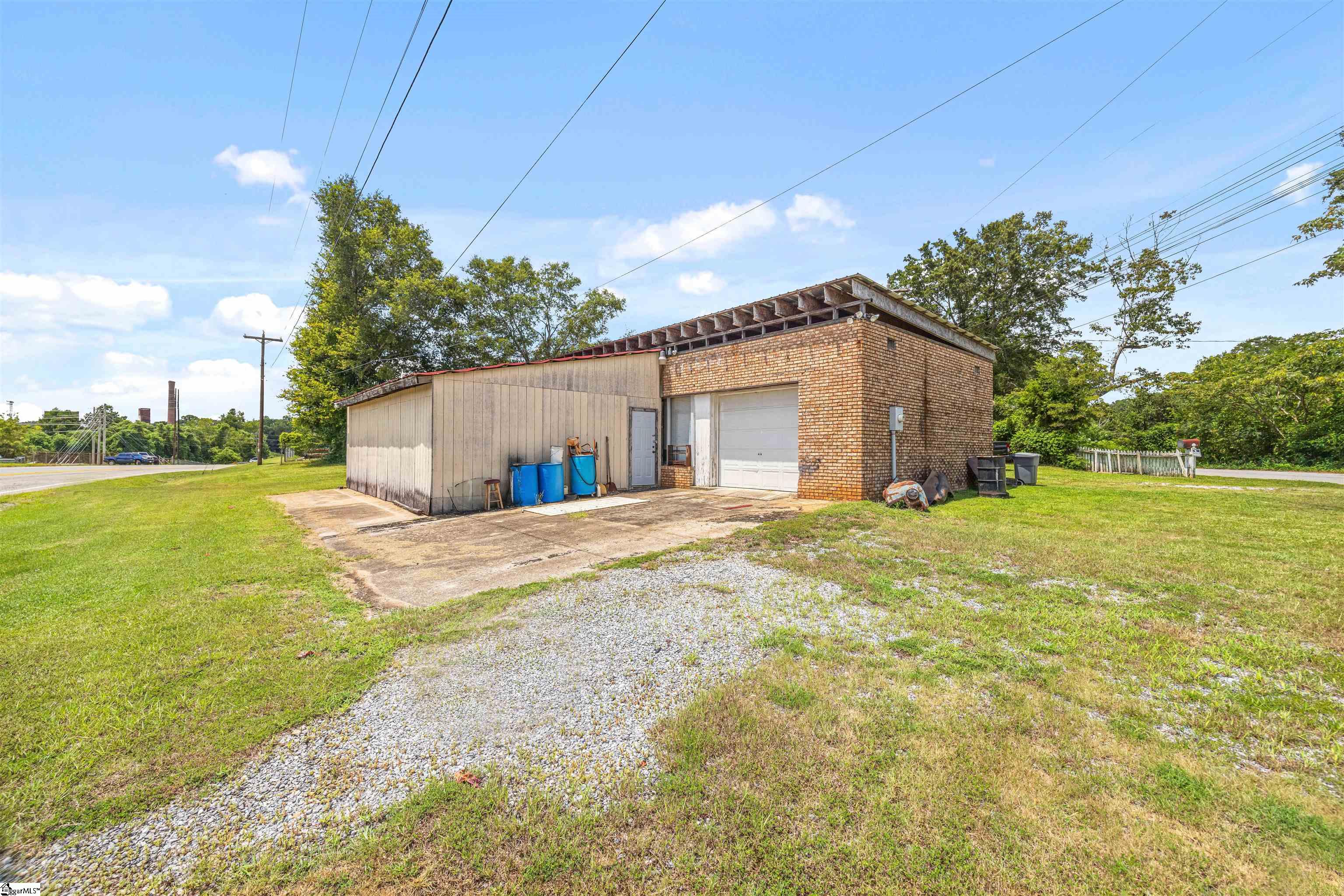 Homes for sale in Pickens, SC | 155 Farrs Bridge Rd, Pickens, SC 29671 | MLS# 1565274