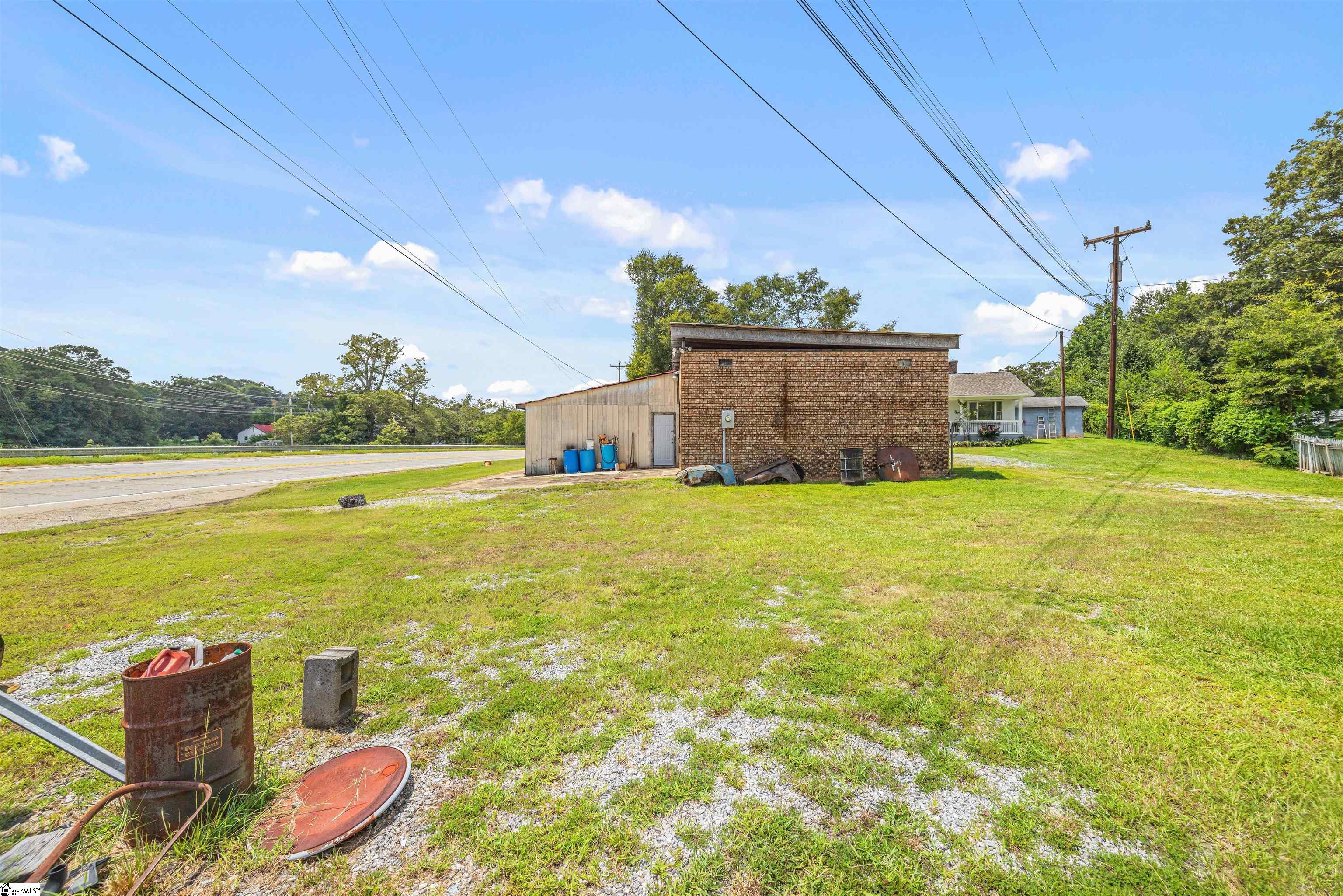 Homes for sale in Pickens, SC | 155 Farrs Bridge Rd, Pickens, SC 29671 | MLS# 1565274