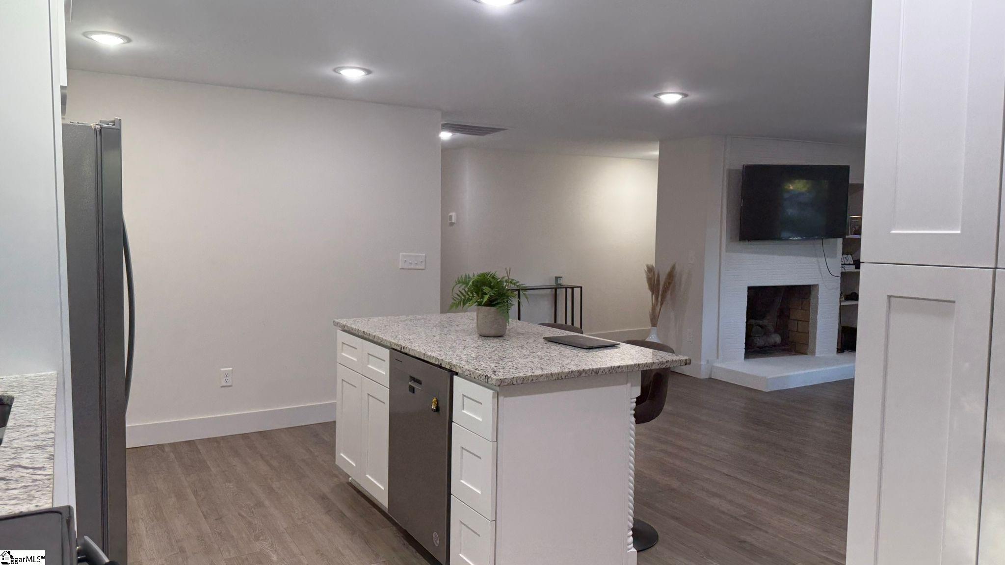 6 Halsey Drive Greenville, SC 29605