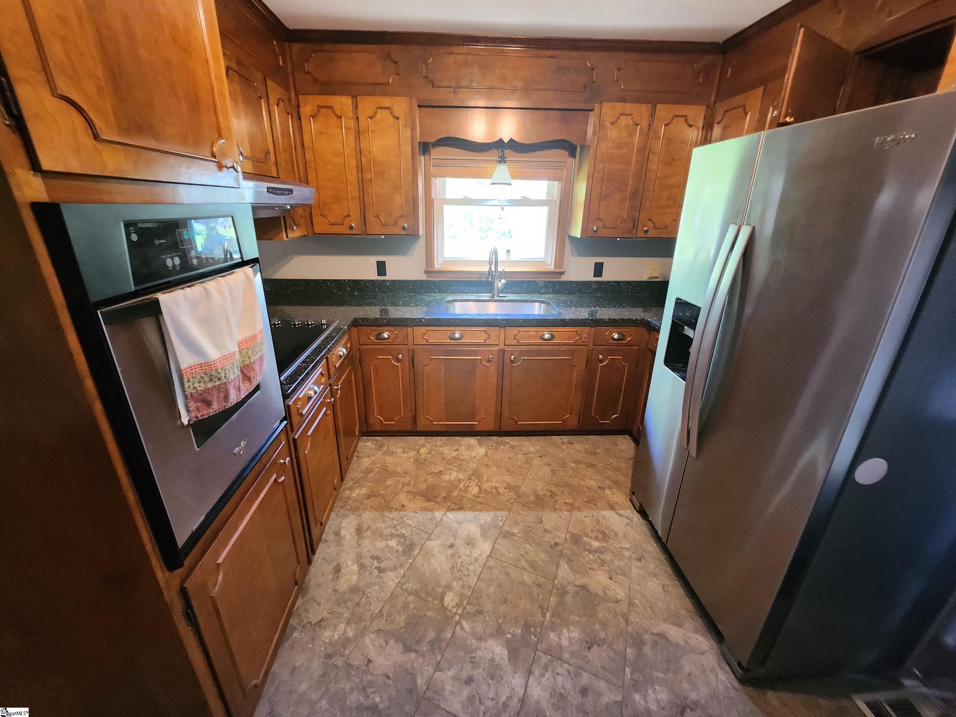 204 Ridge Drive Laurens, SC 29360