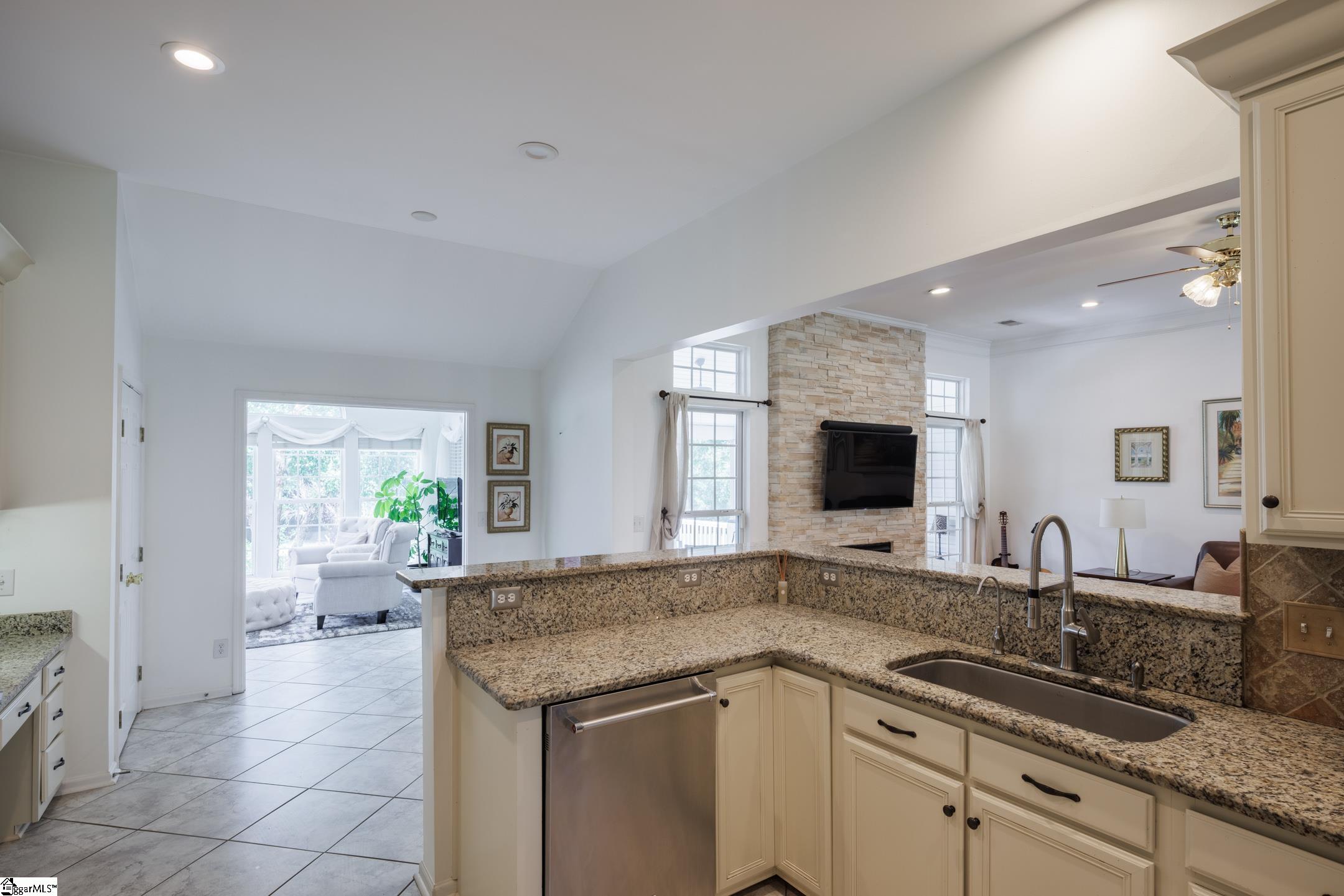 134 Carsons Pond Drive Simpsonville, SC 29681