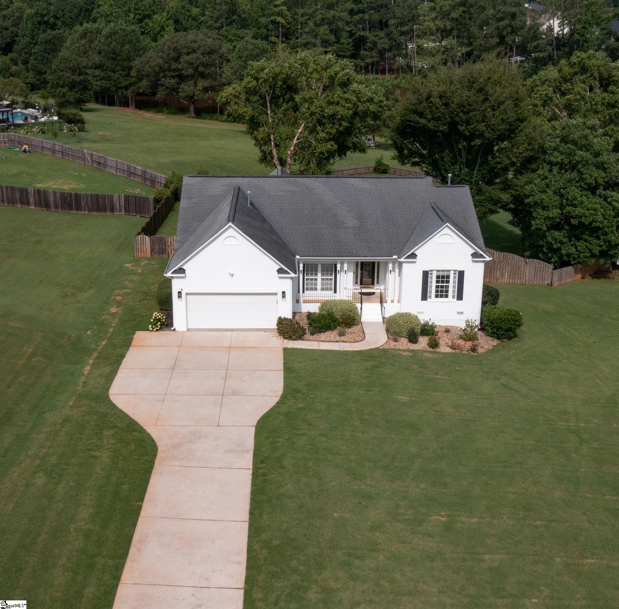 134 Carsons Pond Drive Simpsonville, SC 29681