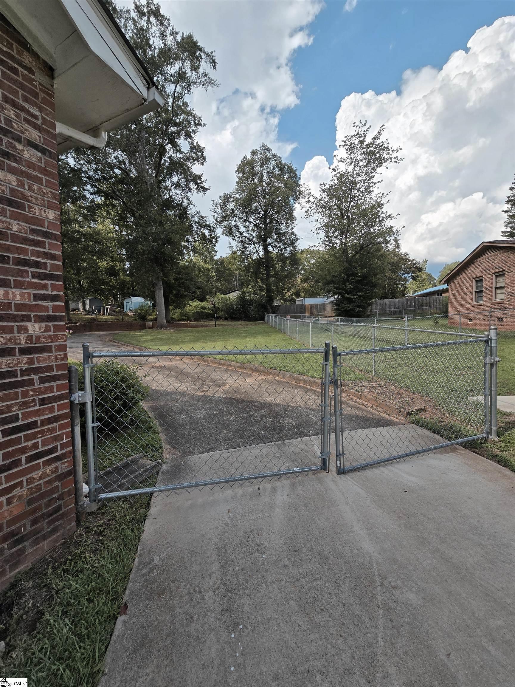 17 Vesta Drive Greenville, SC 29611