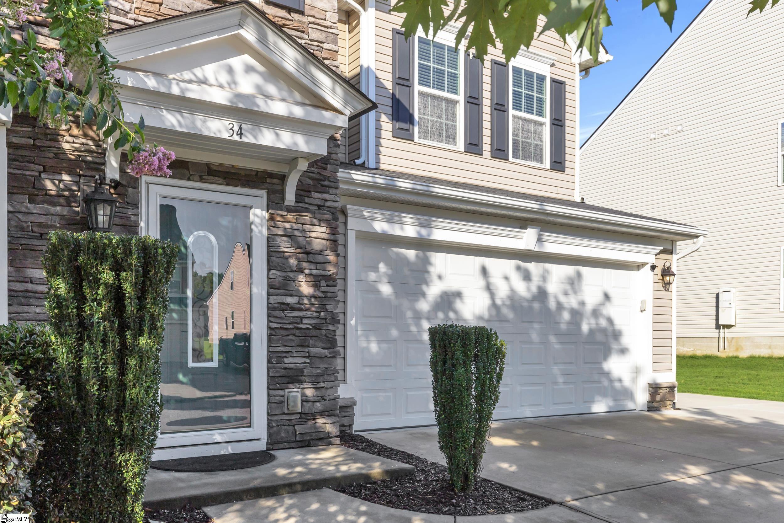 34 Barlow Court Simpsonville, SC 29681