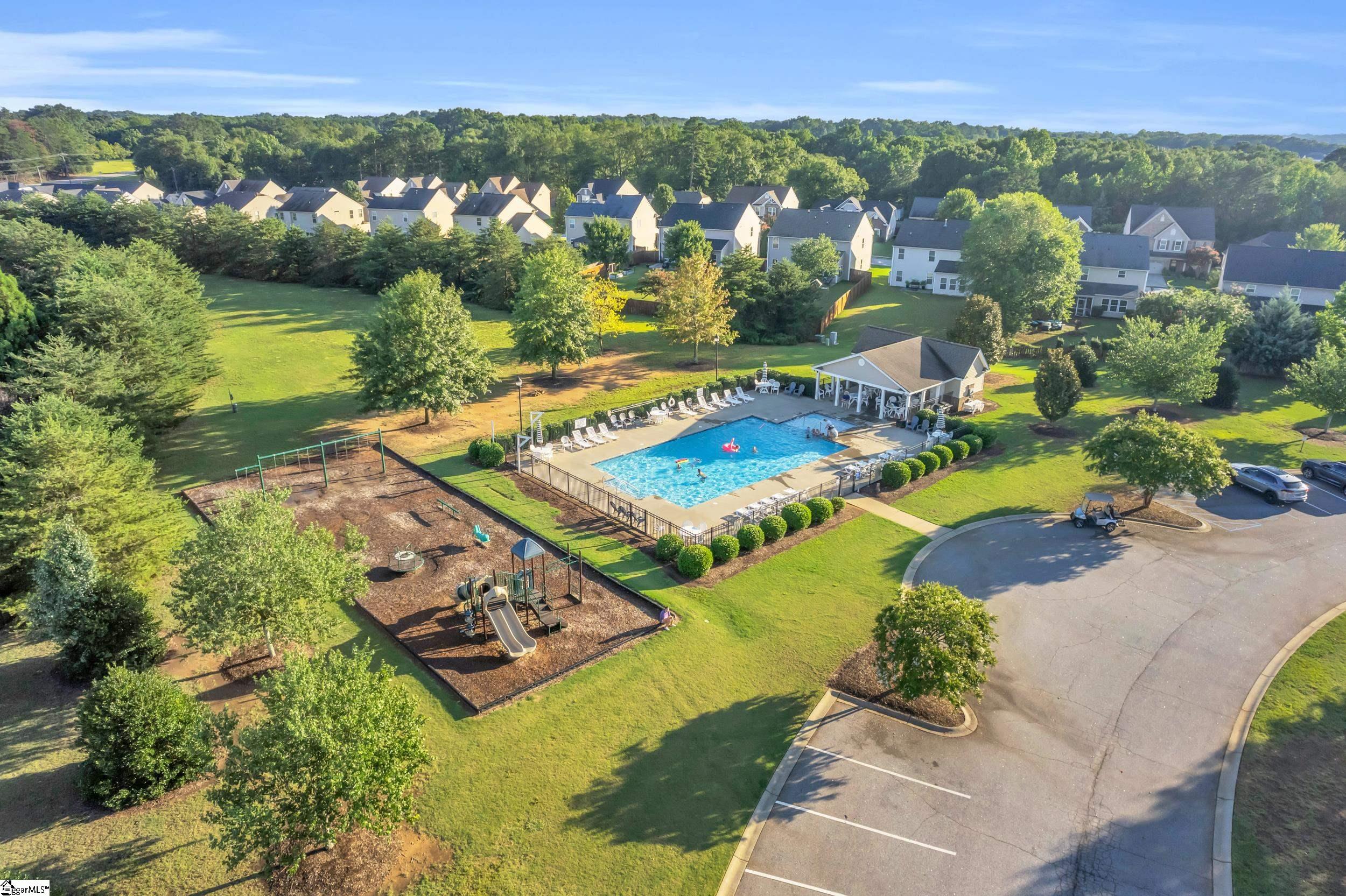 34 Barlow Court Simpsonville, SC 29681