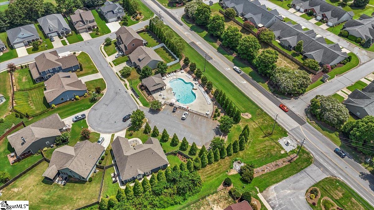 1104 Draycott Road Simpsonville, SC 29681