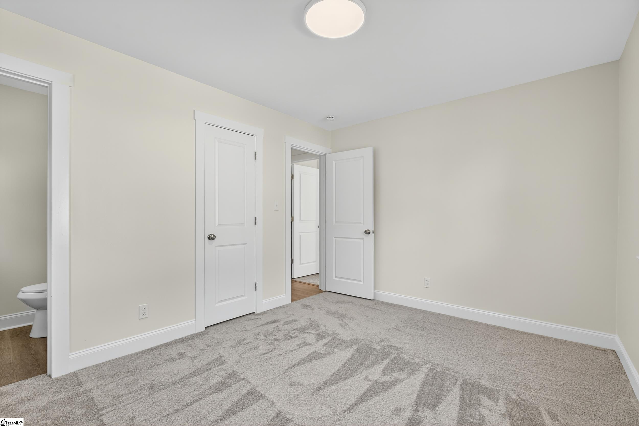 137 Anderson Drive Spartanburg, SC 29302-3063