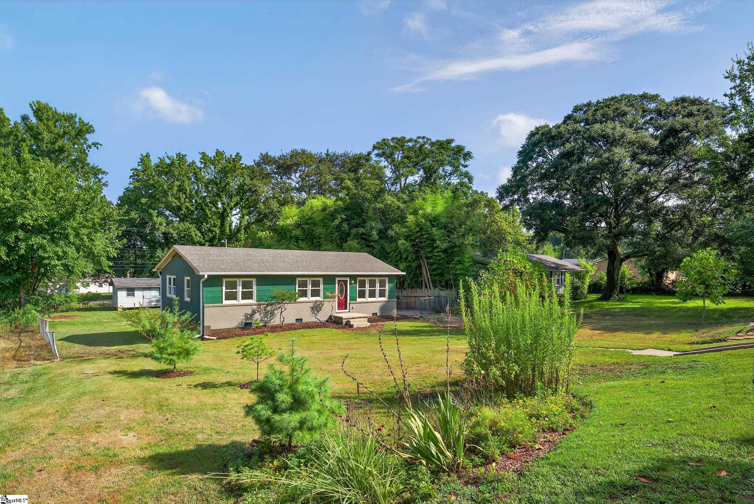 137 Anderson Drive Spartanburg, SC 29302-3063