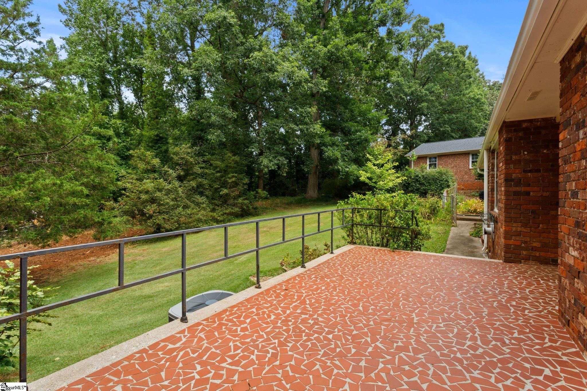 106 Spring Forest Drive Greenville, SC 29615
