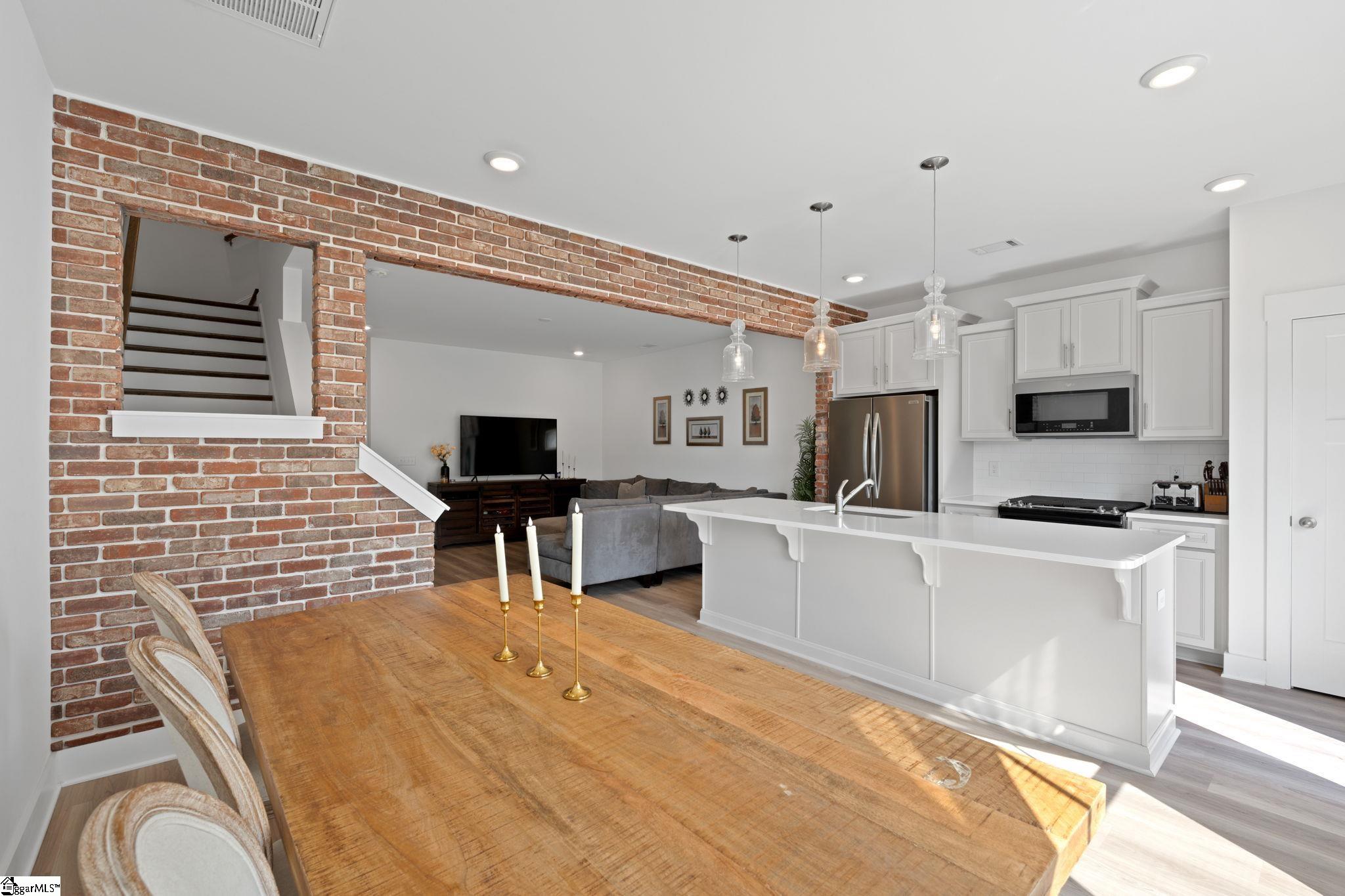 62 Mardale Lane Greenville, SC 29609