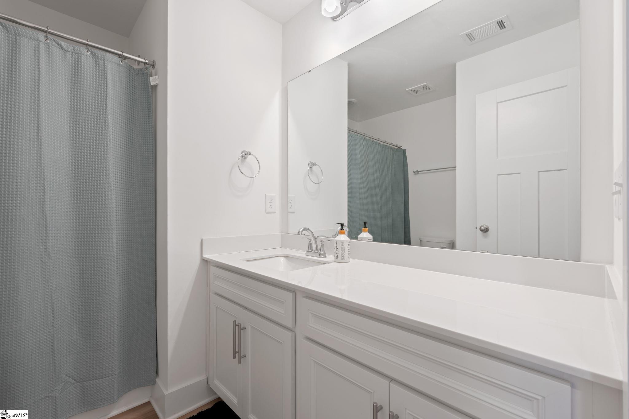 62 Mardale Lane Greenville, SC 29609