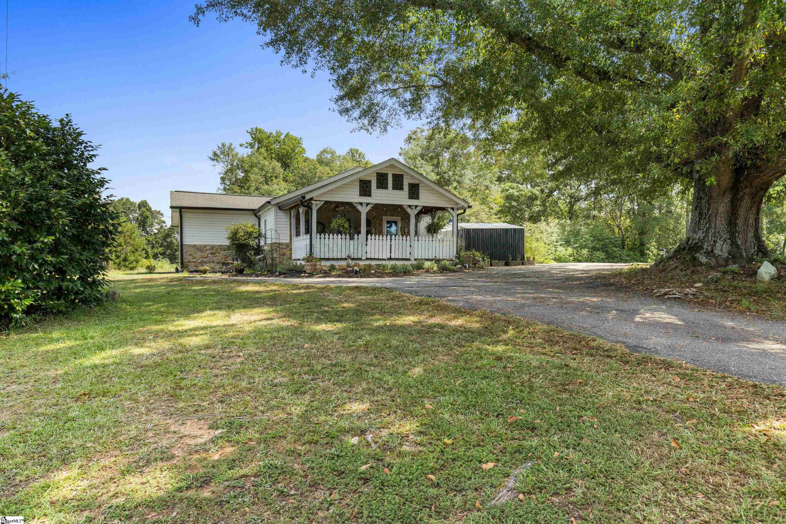 11764 Highway 76 W Road Gray Court, SC 29645