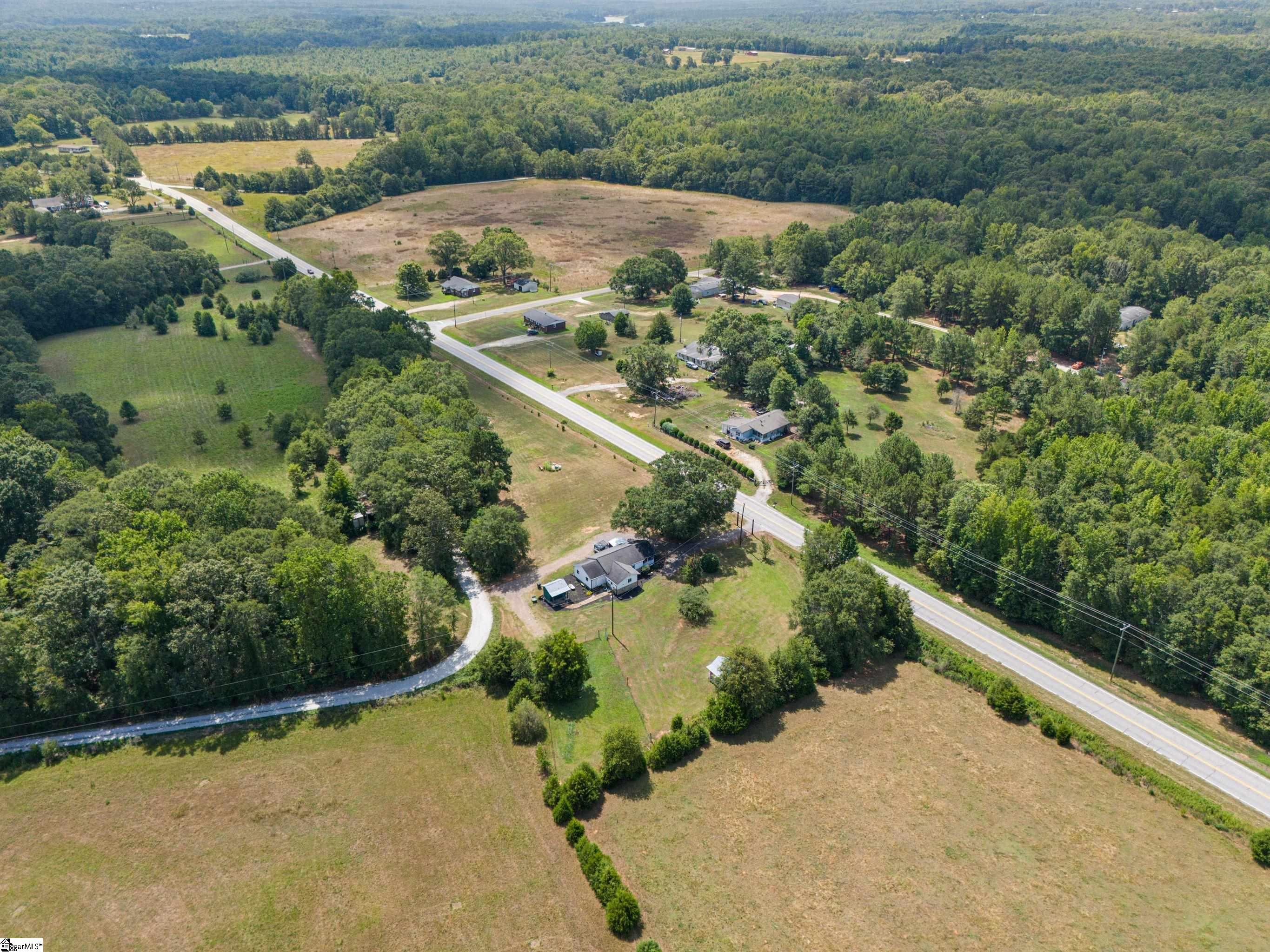 11764 Highway 76 W Road Gray Court, SC 29645